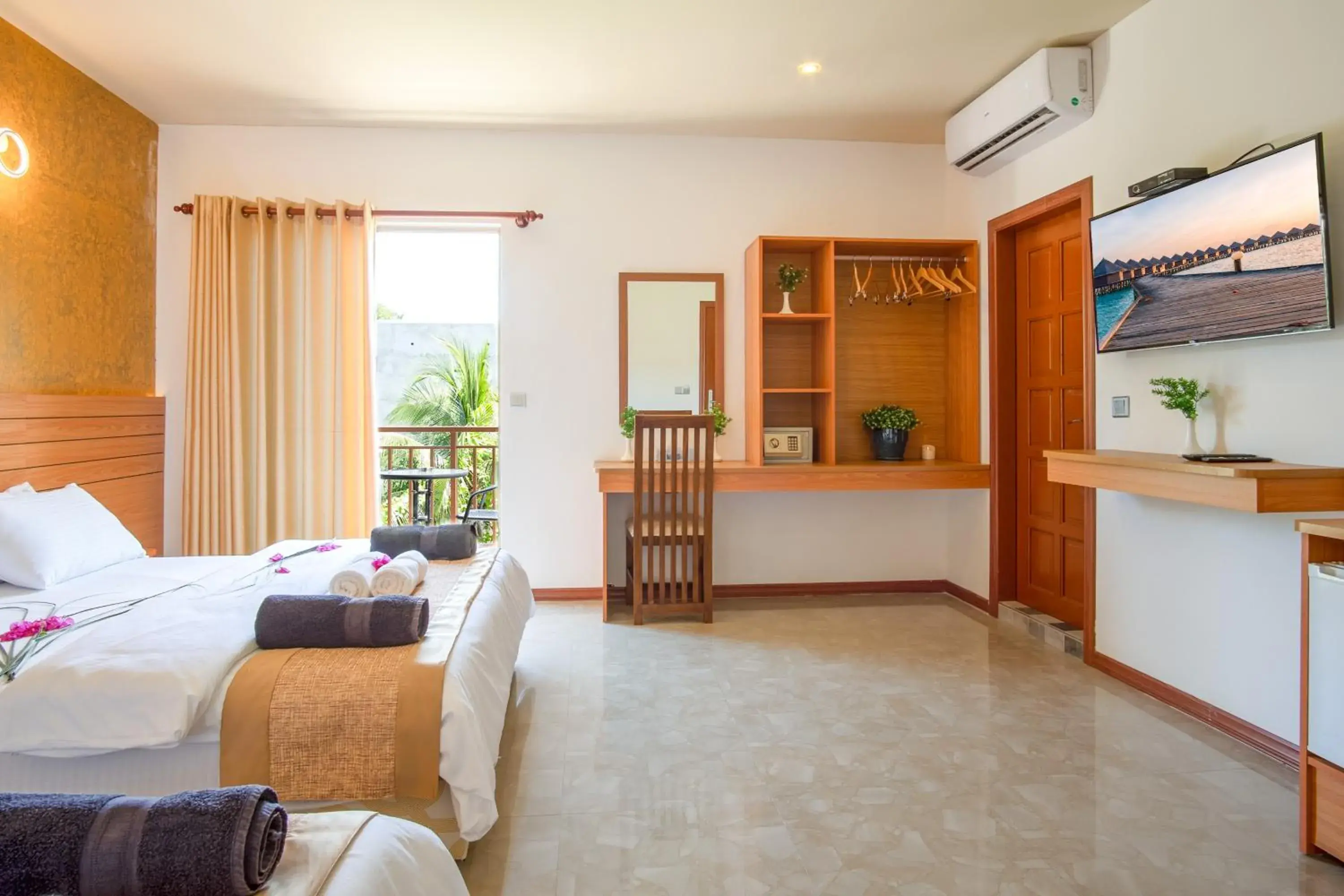 Superior Suite with Balcony in Nala Veli Beach & Spa Superior Suite with Balcony in Nala Veli Beach & Spa