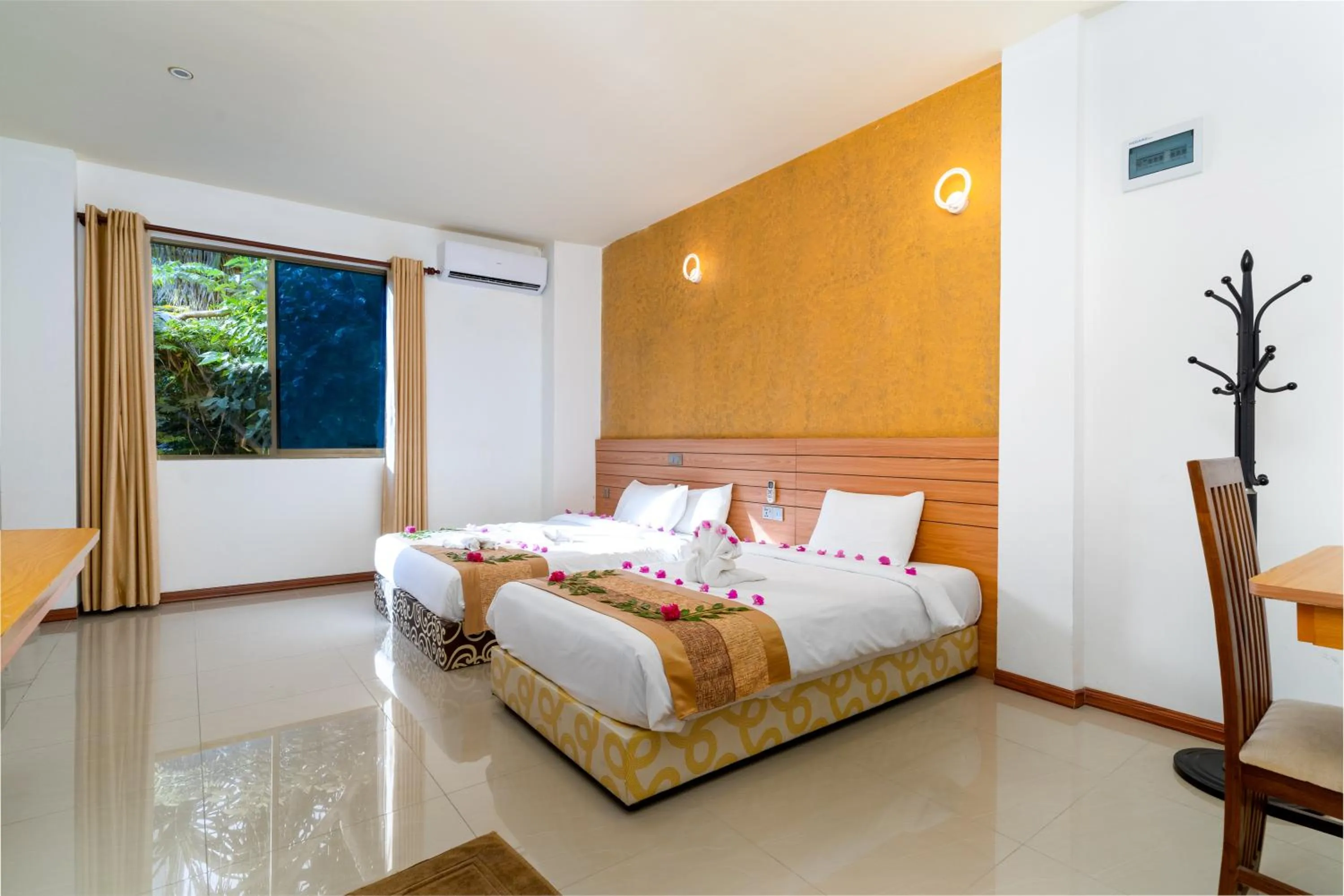 Bed in Nala Veli Beach & Spa