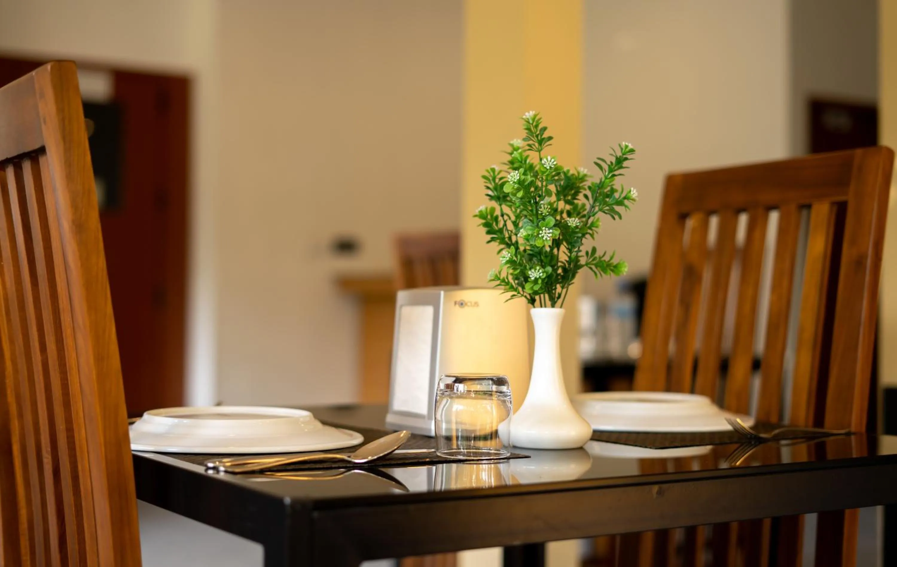 Restaurant/places to eat in Nala Veli Beach & Spa