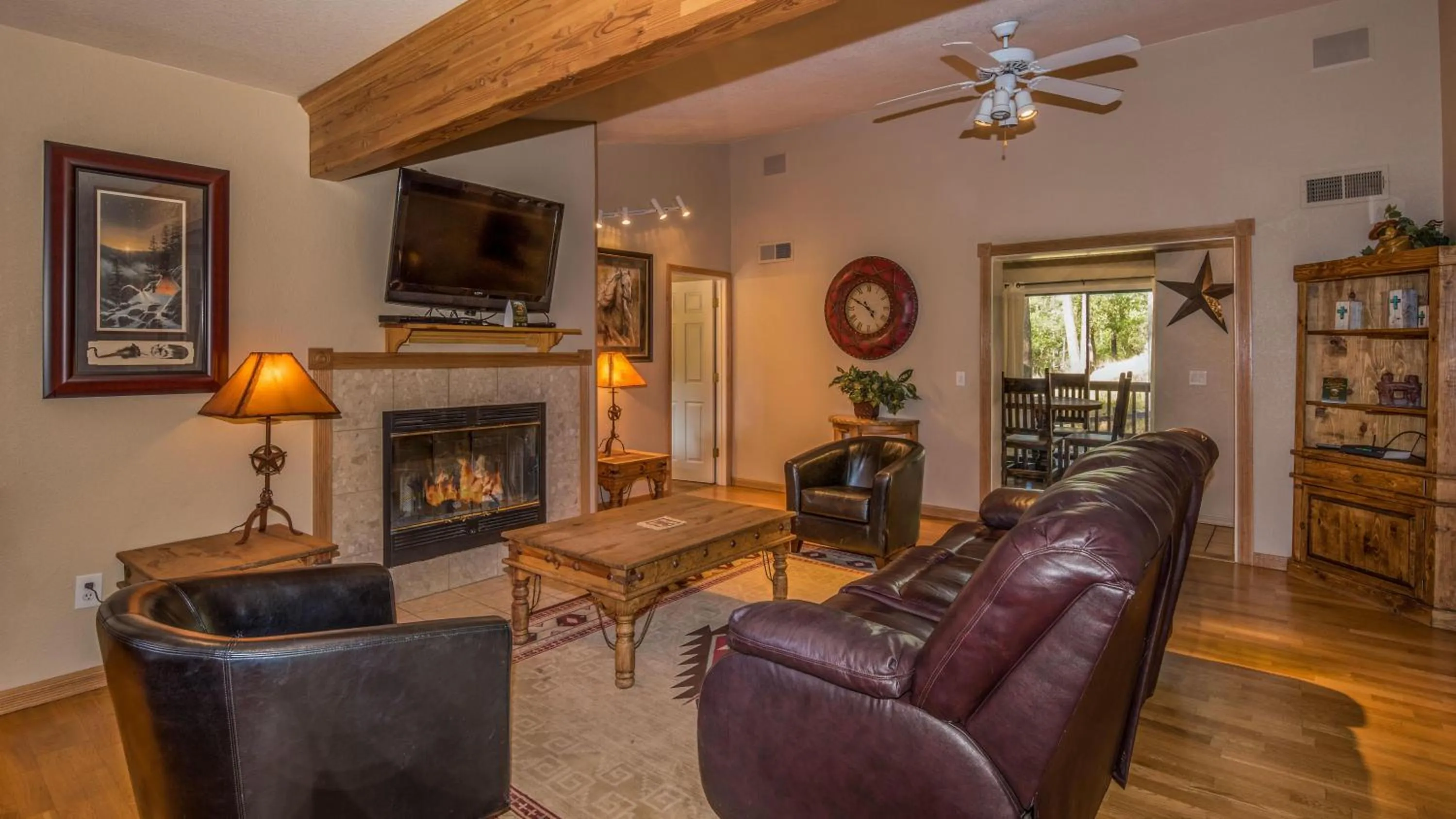 Living room in Tanglewood, Cabin at Ruidoso, with Forest View