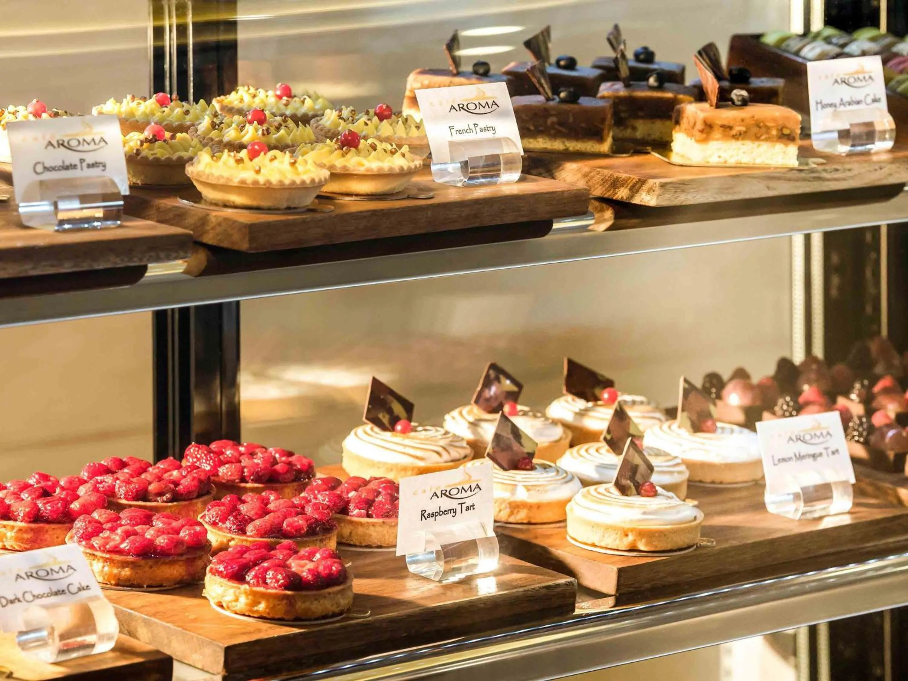 Restaurant/places to eat in Ibis Abu Dhabi Gate