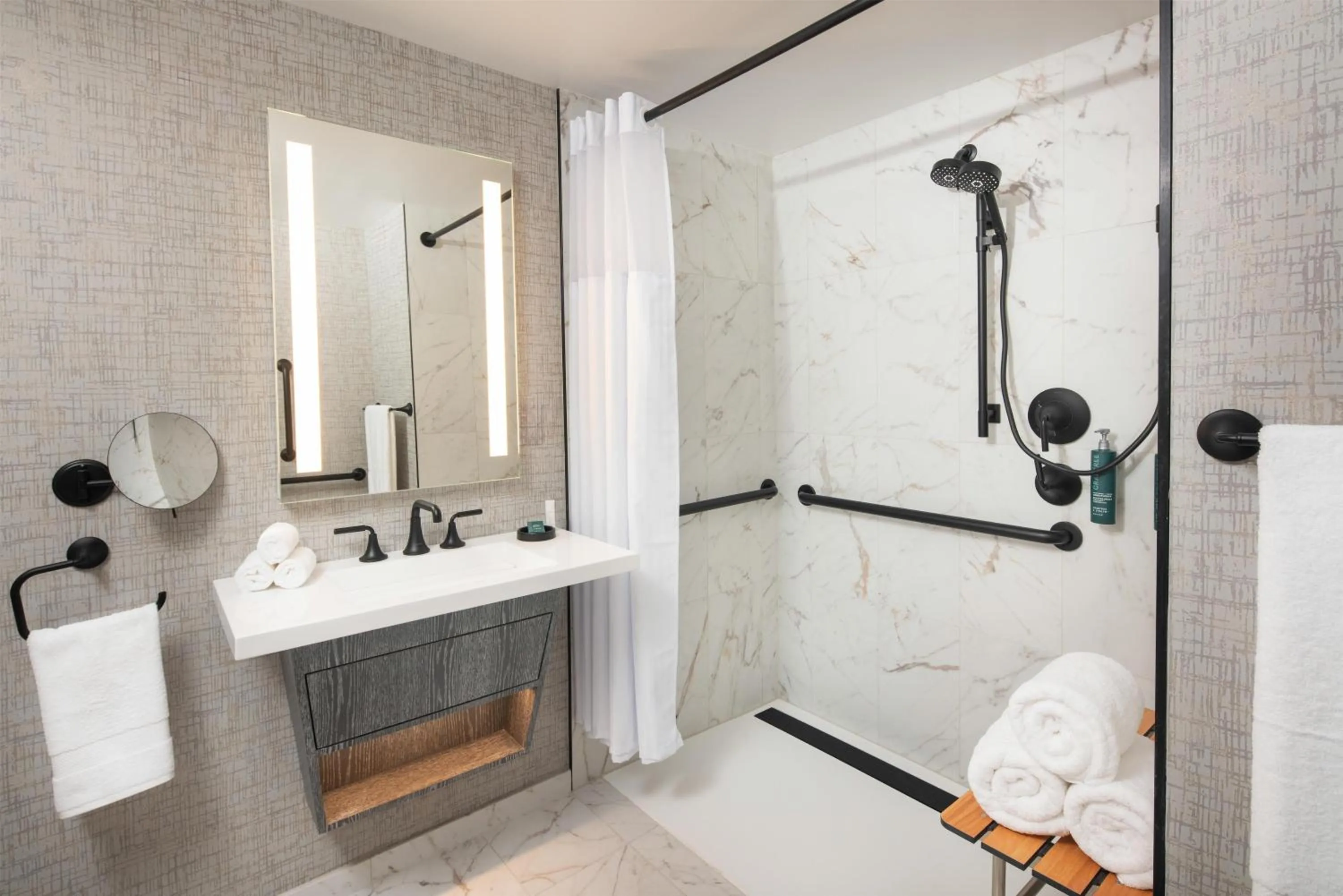 Bathroom in Hilton Milwaukee