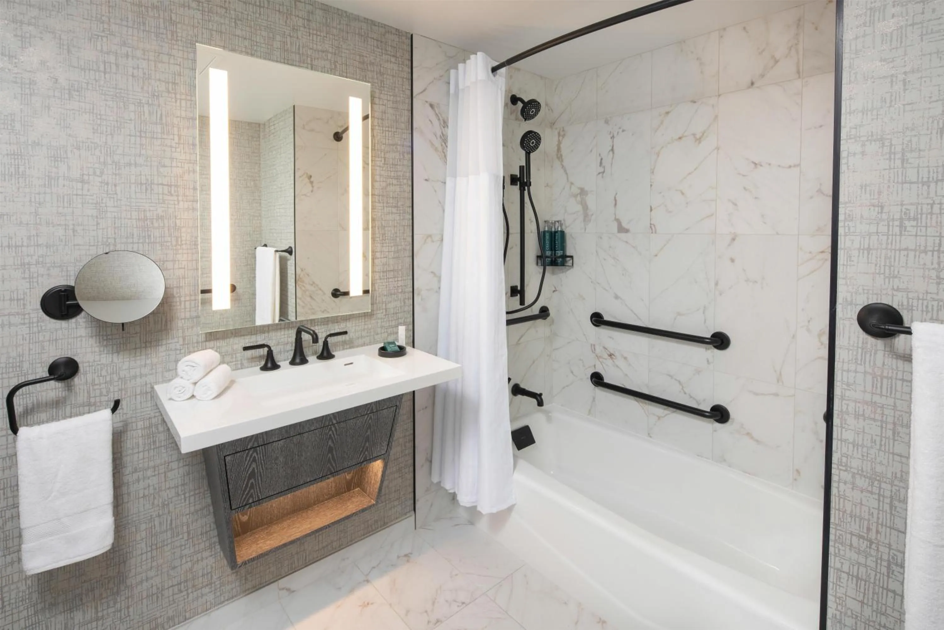 Bathroom in Hilton Milwaukee