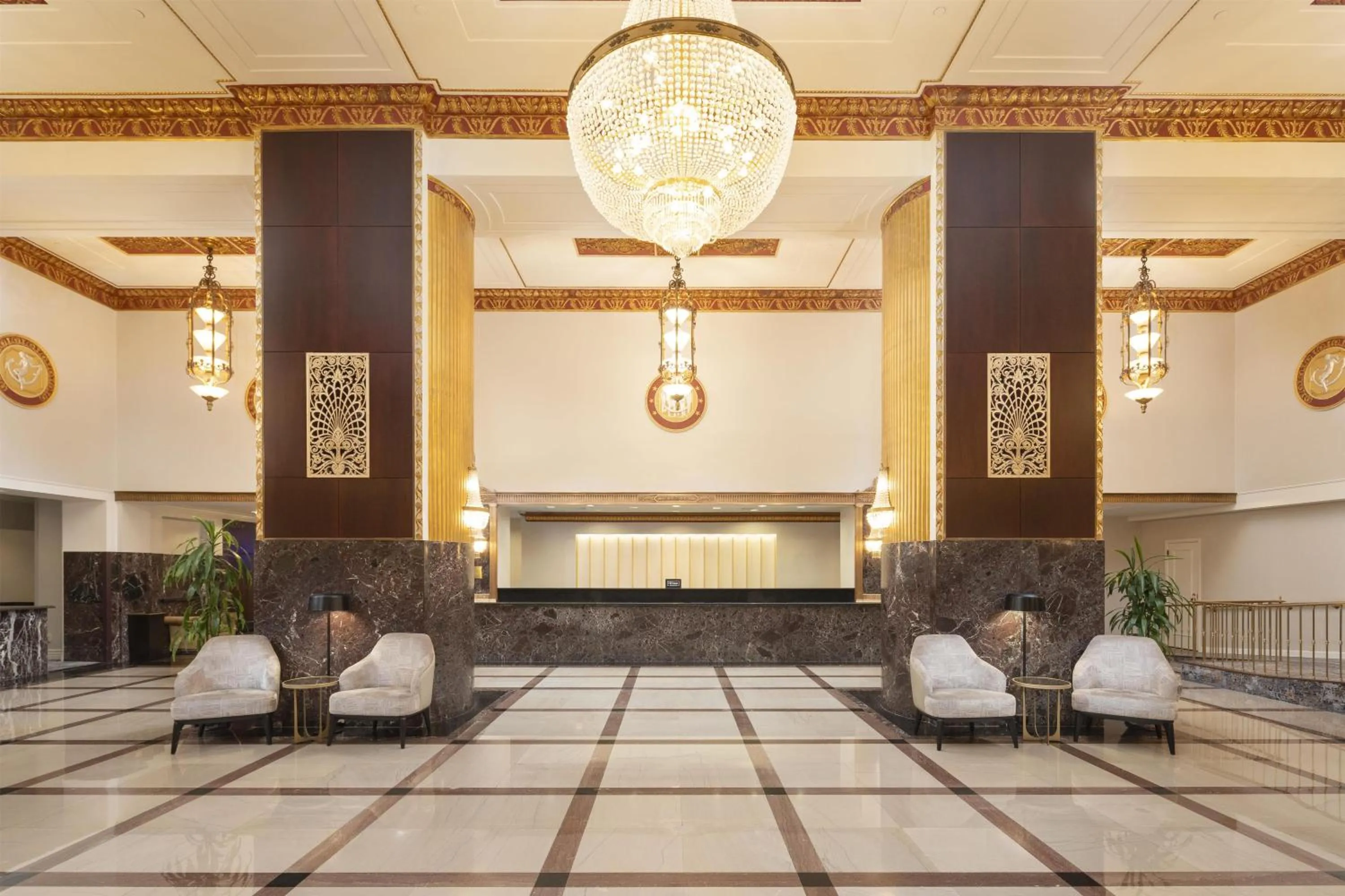 Lobby or reception in Hilton Milwaukee