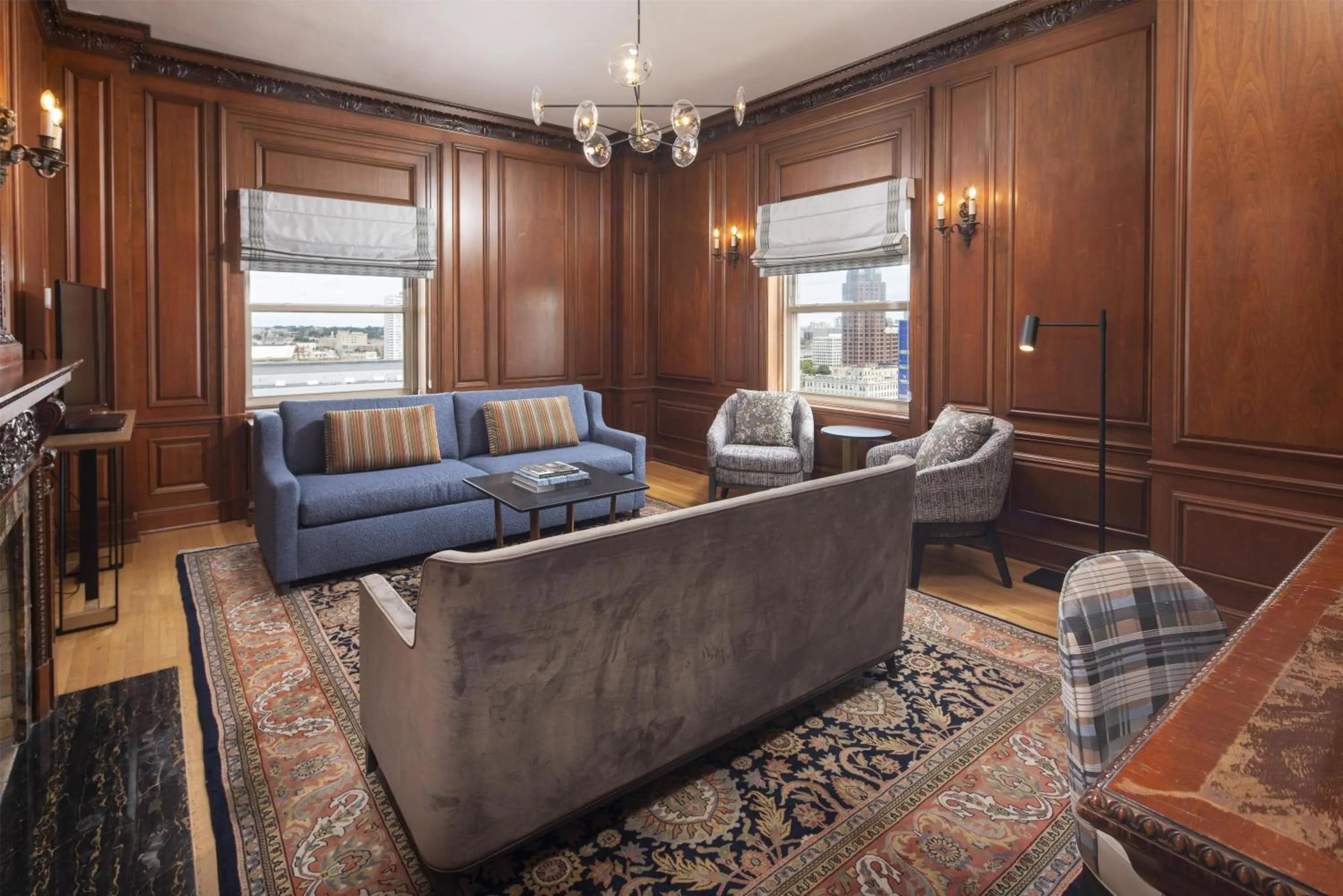 Living room in Hilton Milwaukee