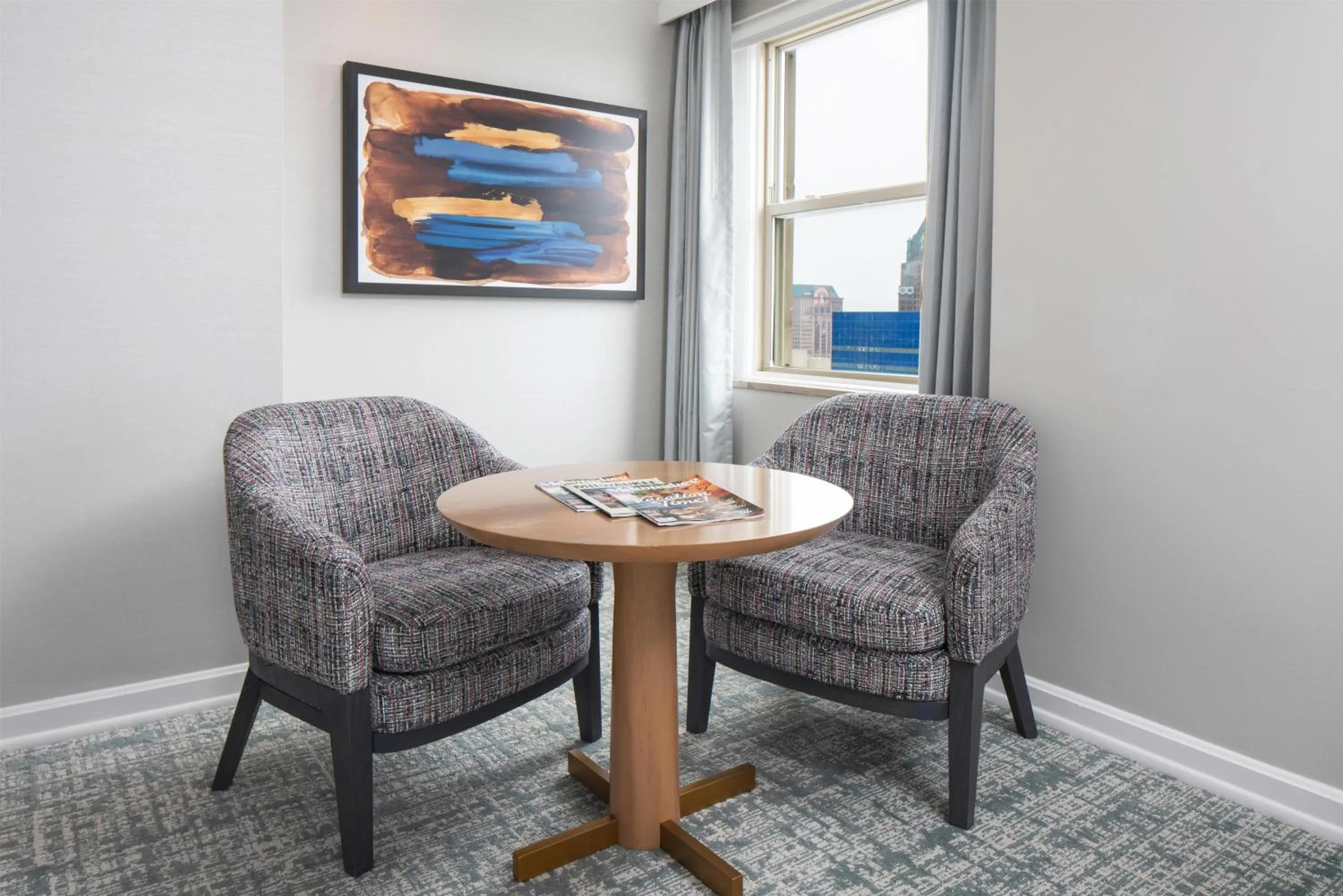 Living room in Hilton Milwaukee