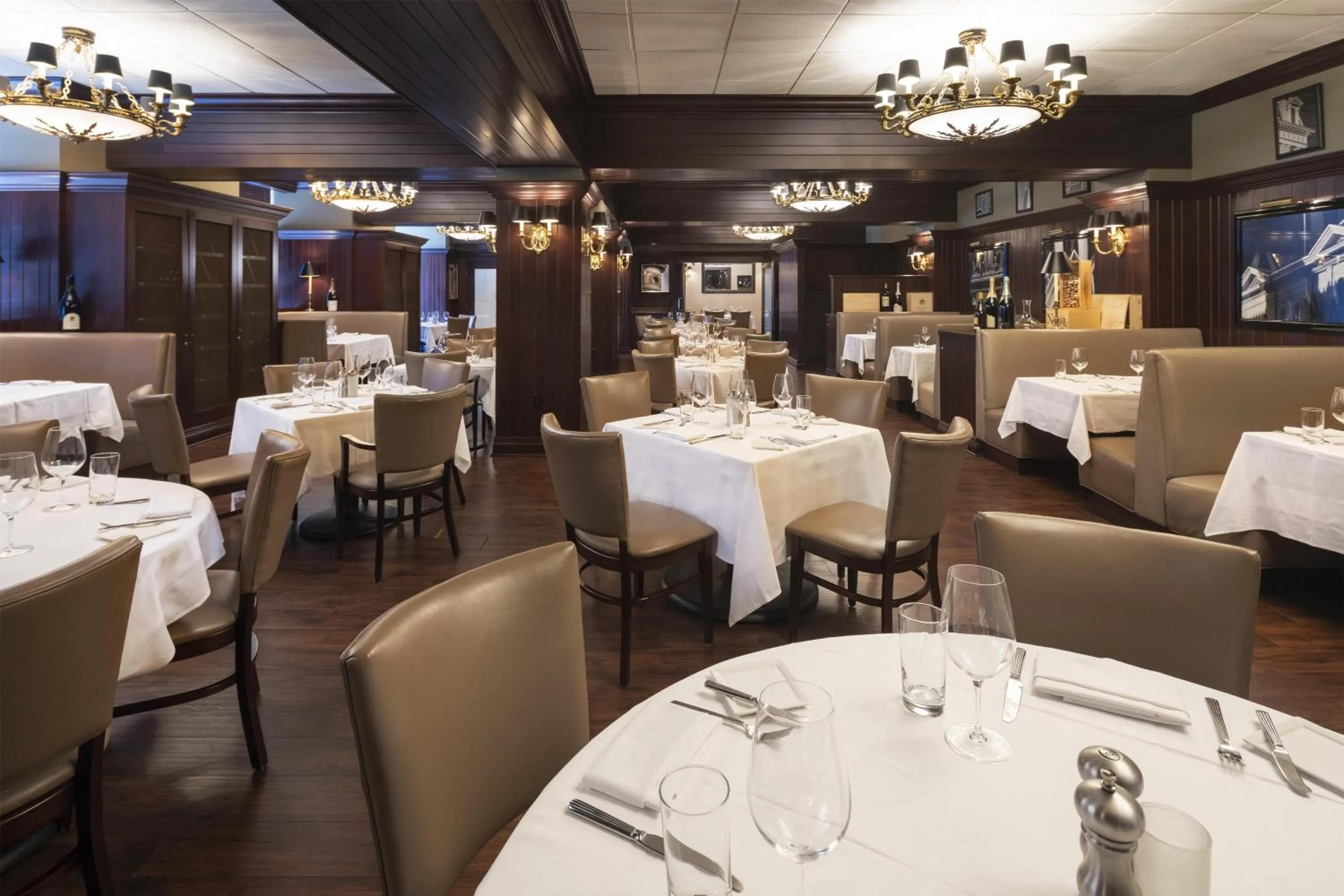 Restaurant/places to eat in Hilton Milwaukee