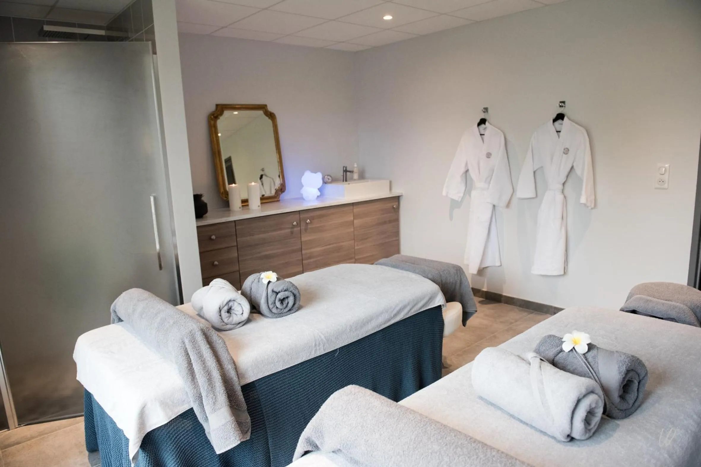 Massage in Armes de Champagne