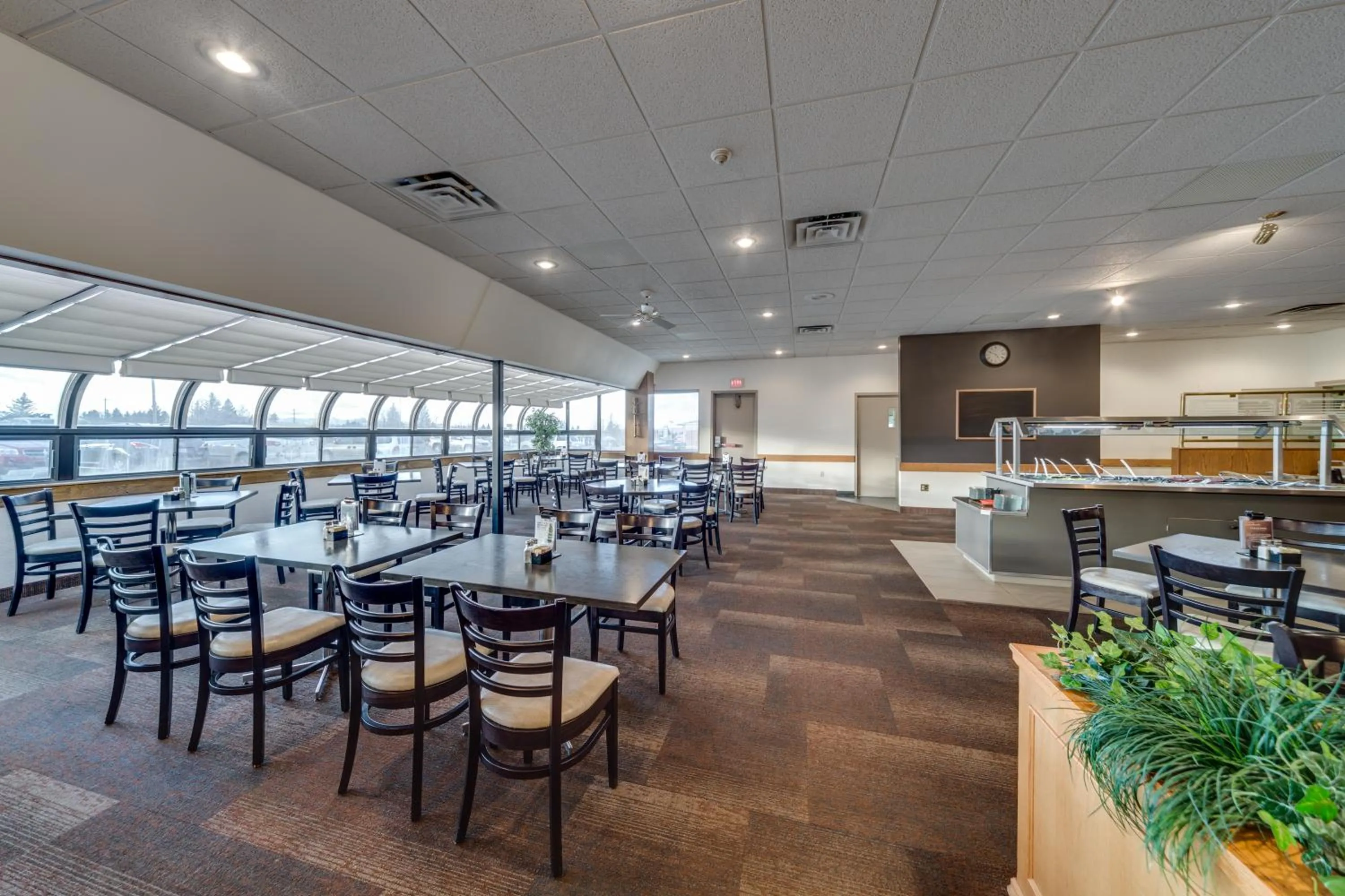 Restaurant/places to eat in Heritage Inn Hotel & Convention Centre - Pincher Creek