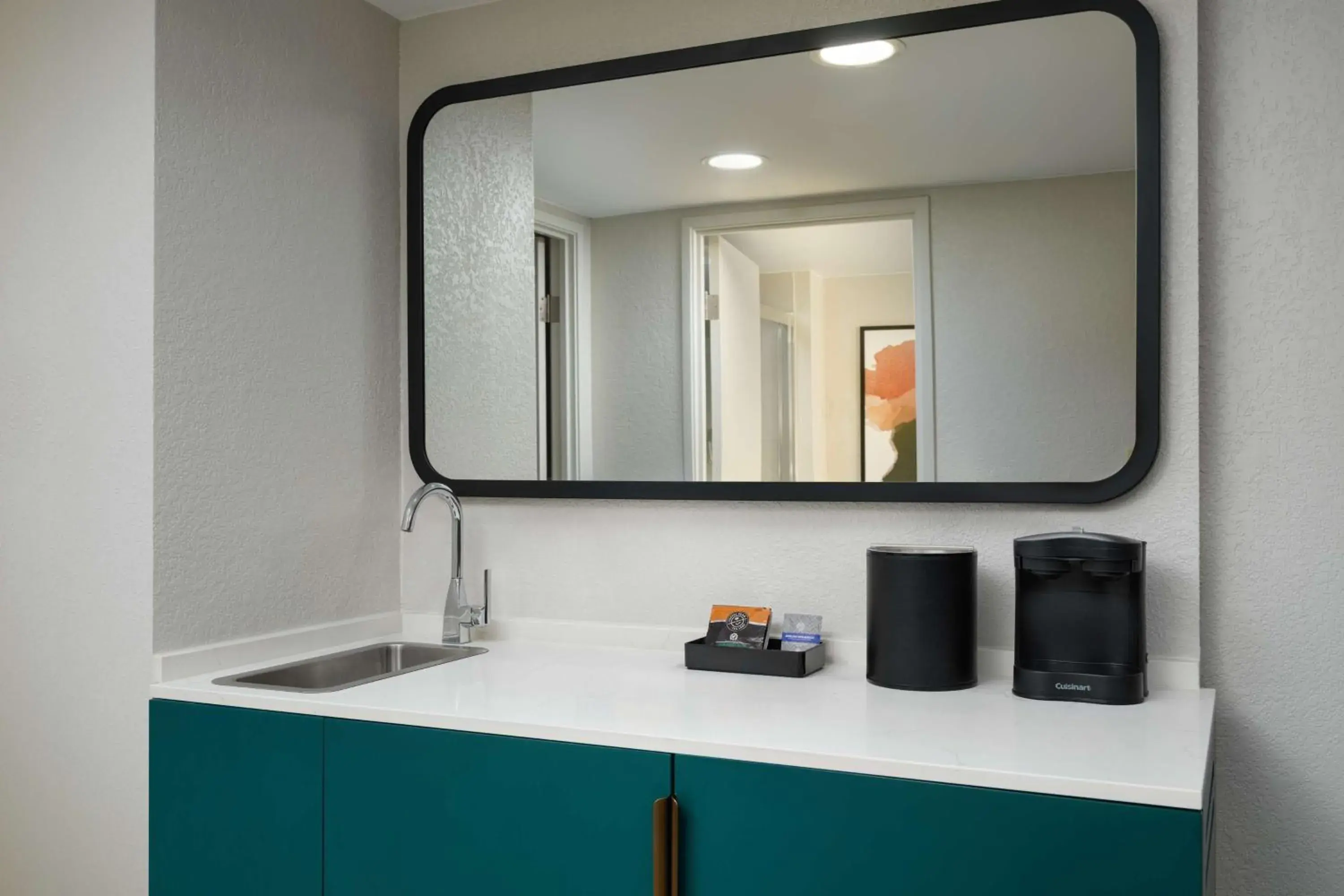 Photo of the whole room in Embassy Suites by Hilton Memphis East Germantown Area Photo of the whole room in Embassy Suites by Hilton Memphis East Germantown Area