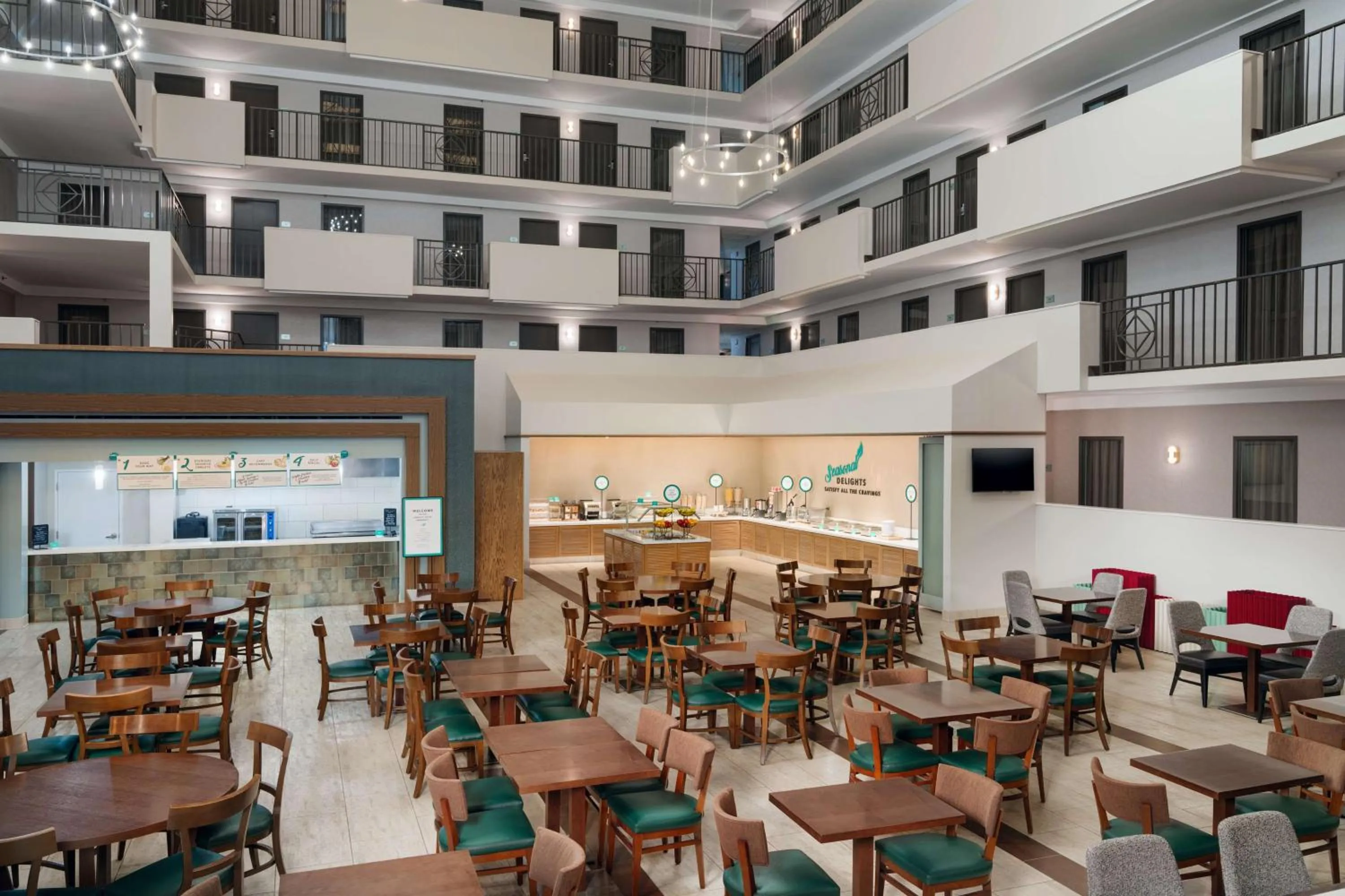 Breakfast in Embassy Suites by Hilton Memphis East Germantown Area