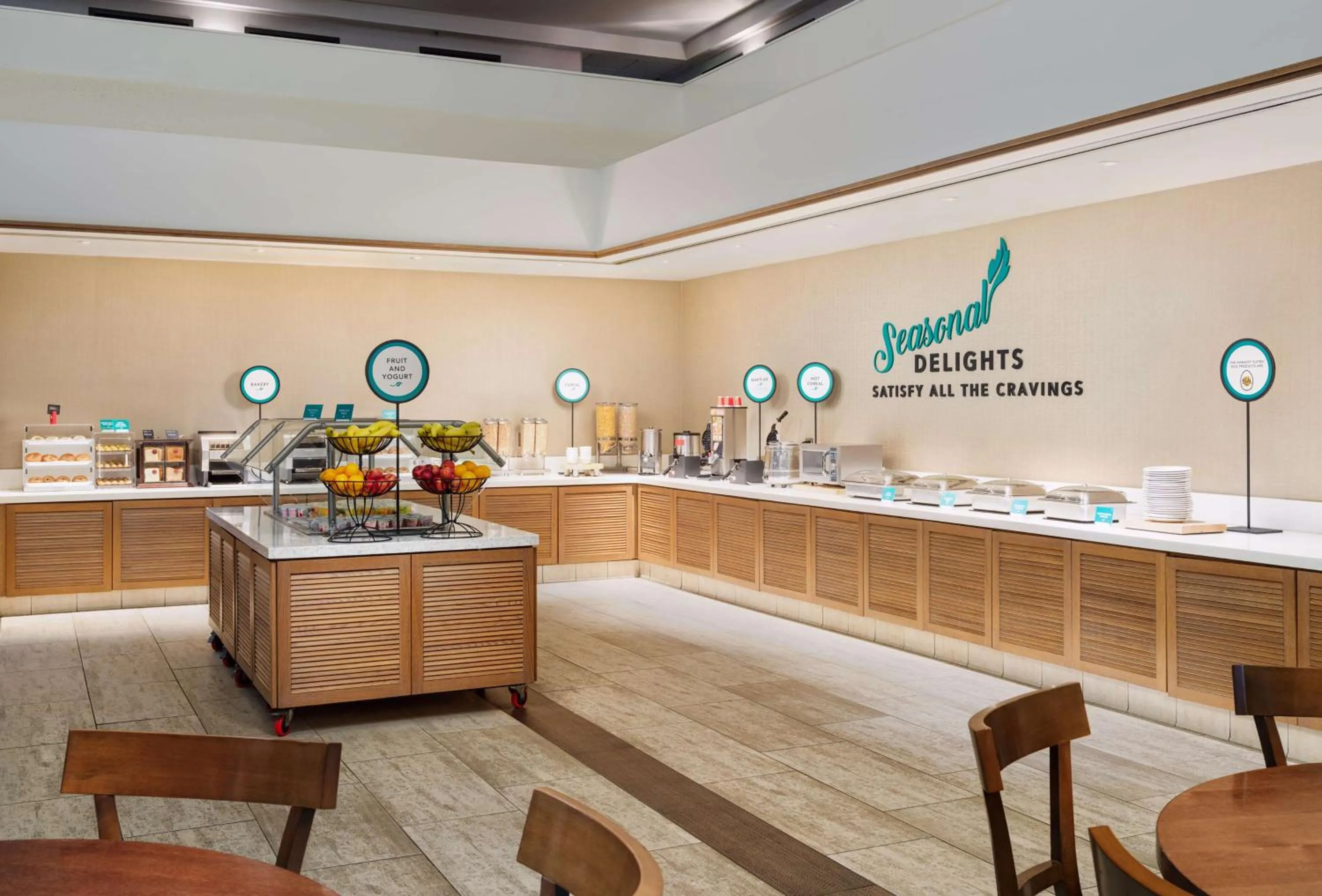 Breakfast in Embassy Suites by Hilton Memphis East Germantown Area