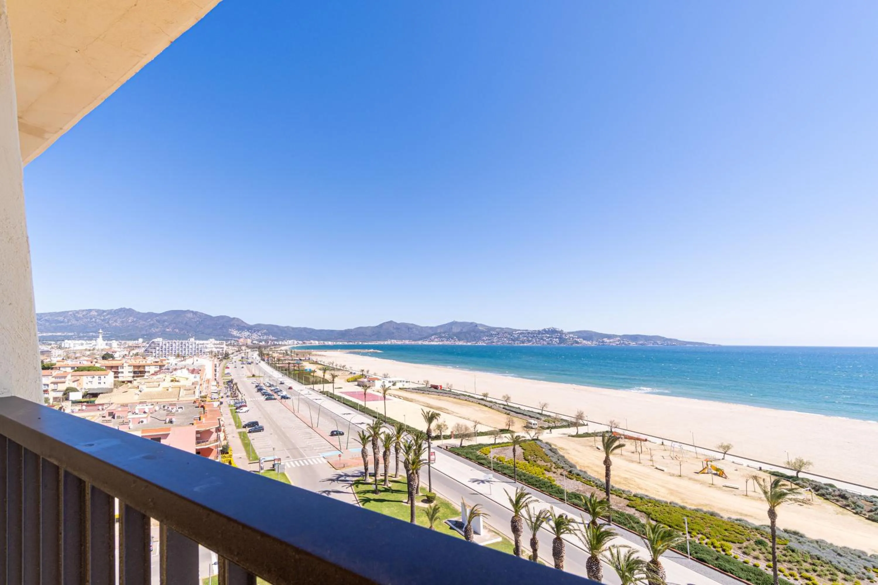 Sea view in Basic Comfort Apartment Canigo 0030