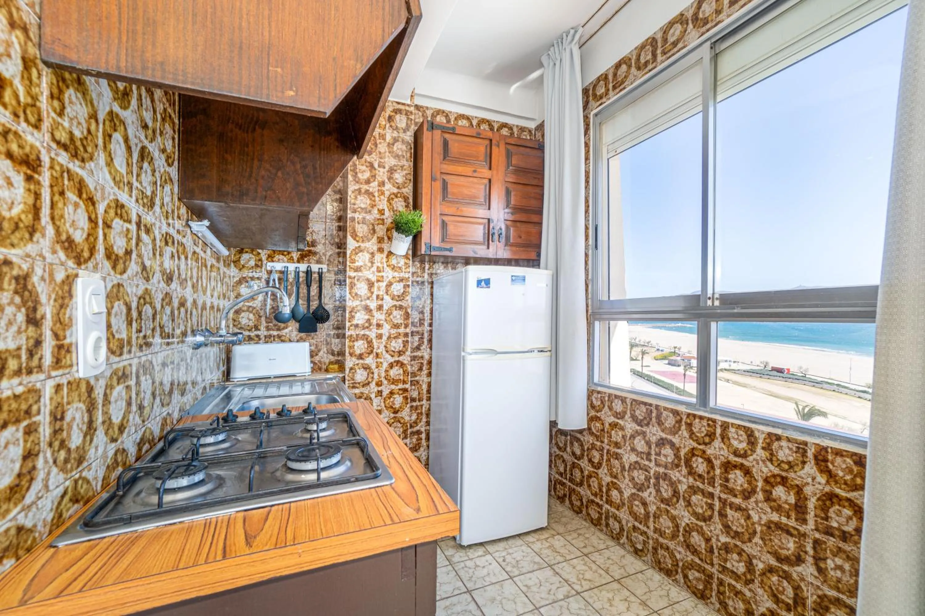 Kitchen or kitchenette in Basic Comfort Apartment Canigo 0030