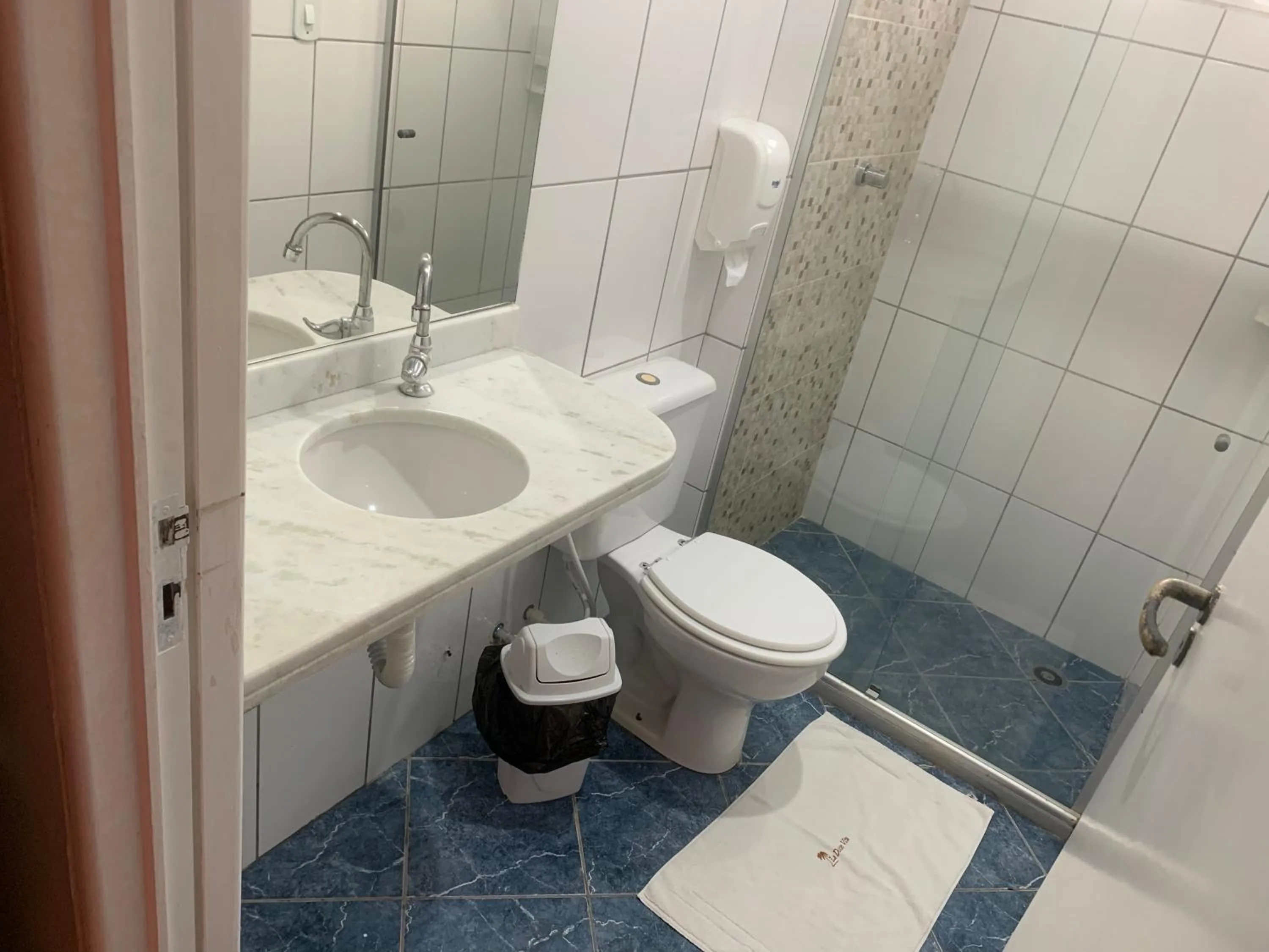 Bathroom in La Dolce Vita Flat & Pousada