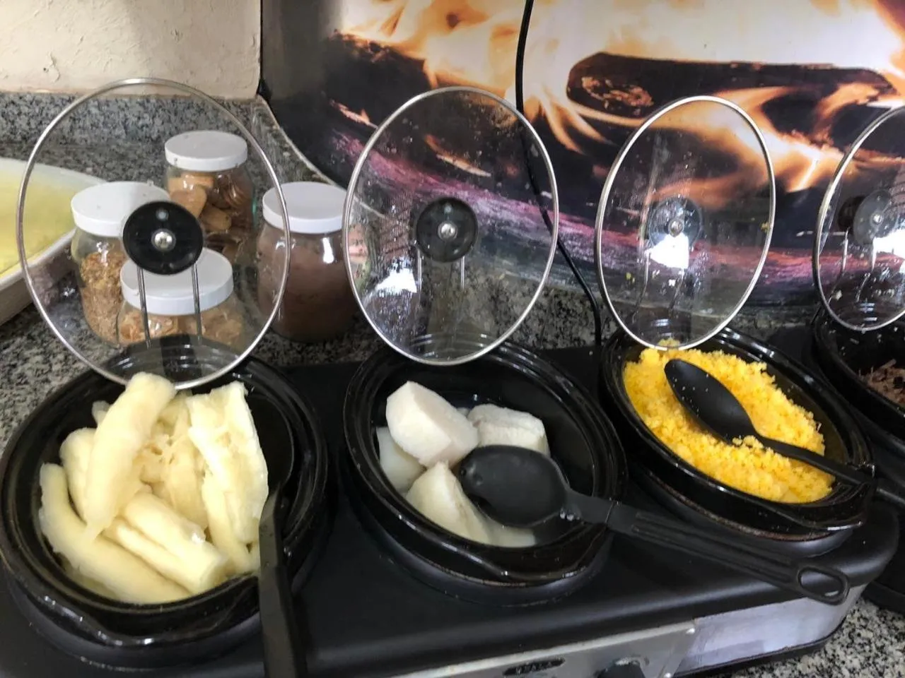 Buffet breakfast in La Dolce Vita Flat & Pousada