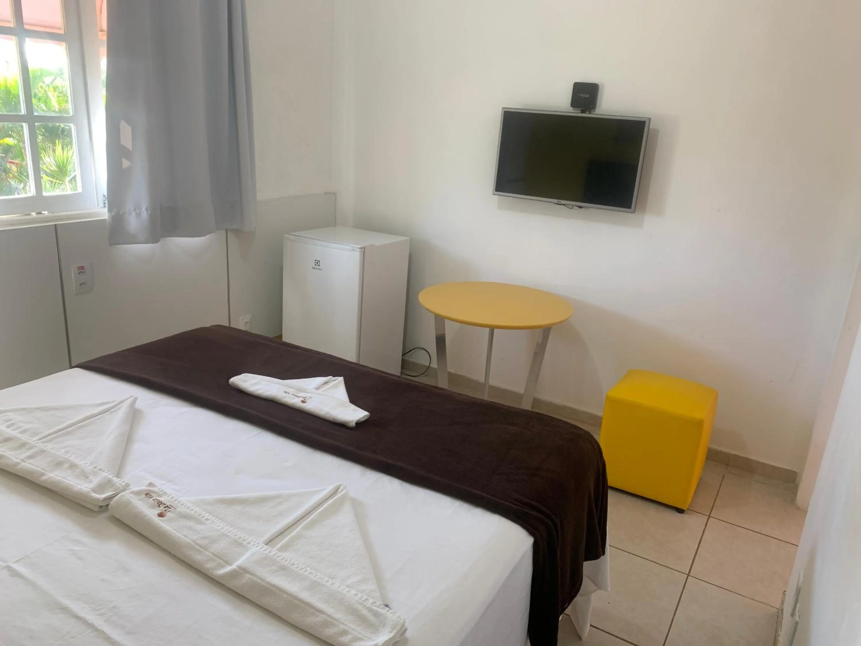 Photo of the whole room, Bed in La Dolce Vita Flat & Pousada