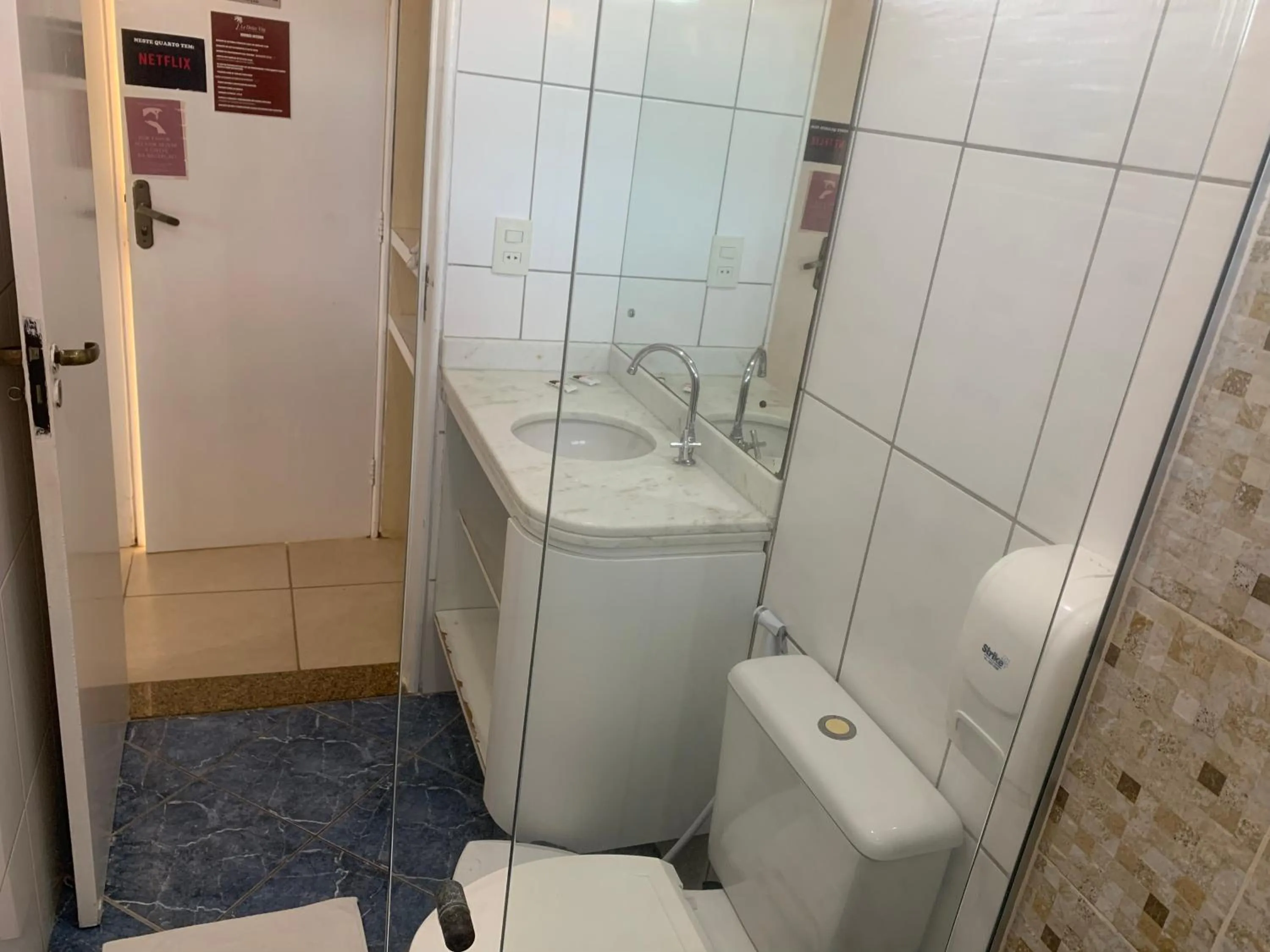 Bathroom in La Dolce Vita Flat & Pousada