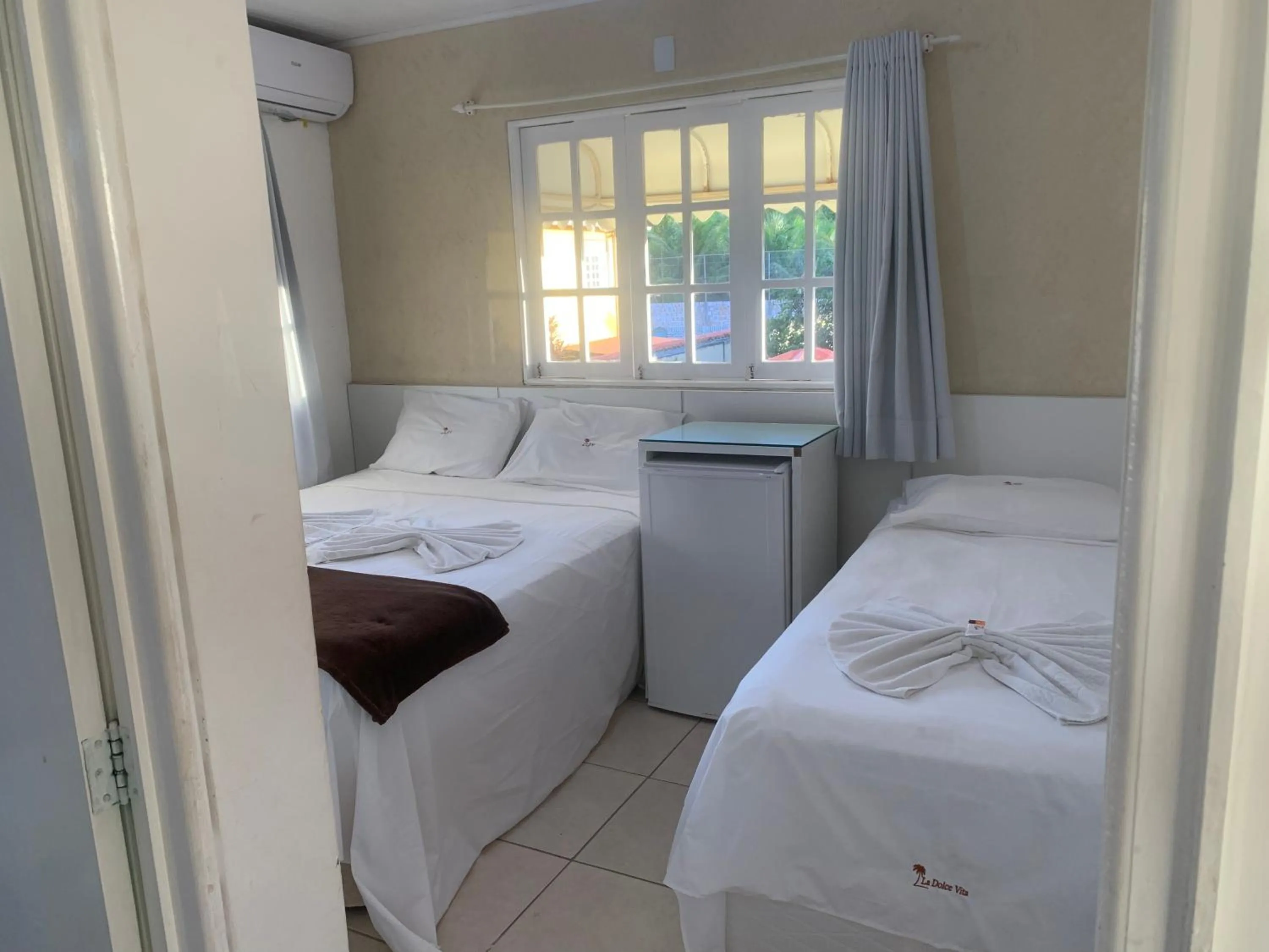 Photo of the whole room, Bed in La Dolce Vita Flat & Pousada