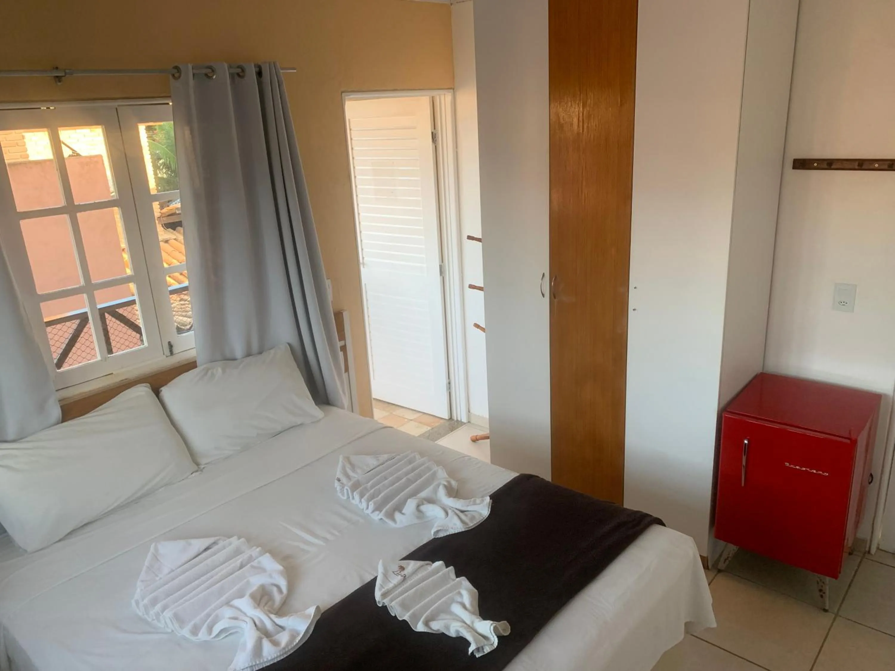 Photo of the whole room, Bed in La Dolce Vita Flat & Pousada