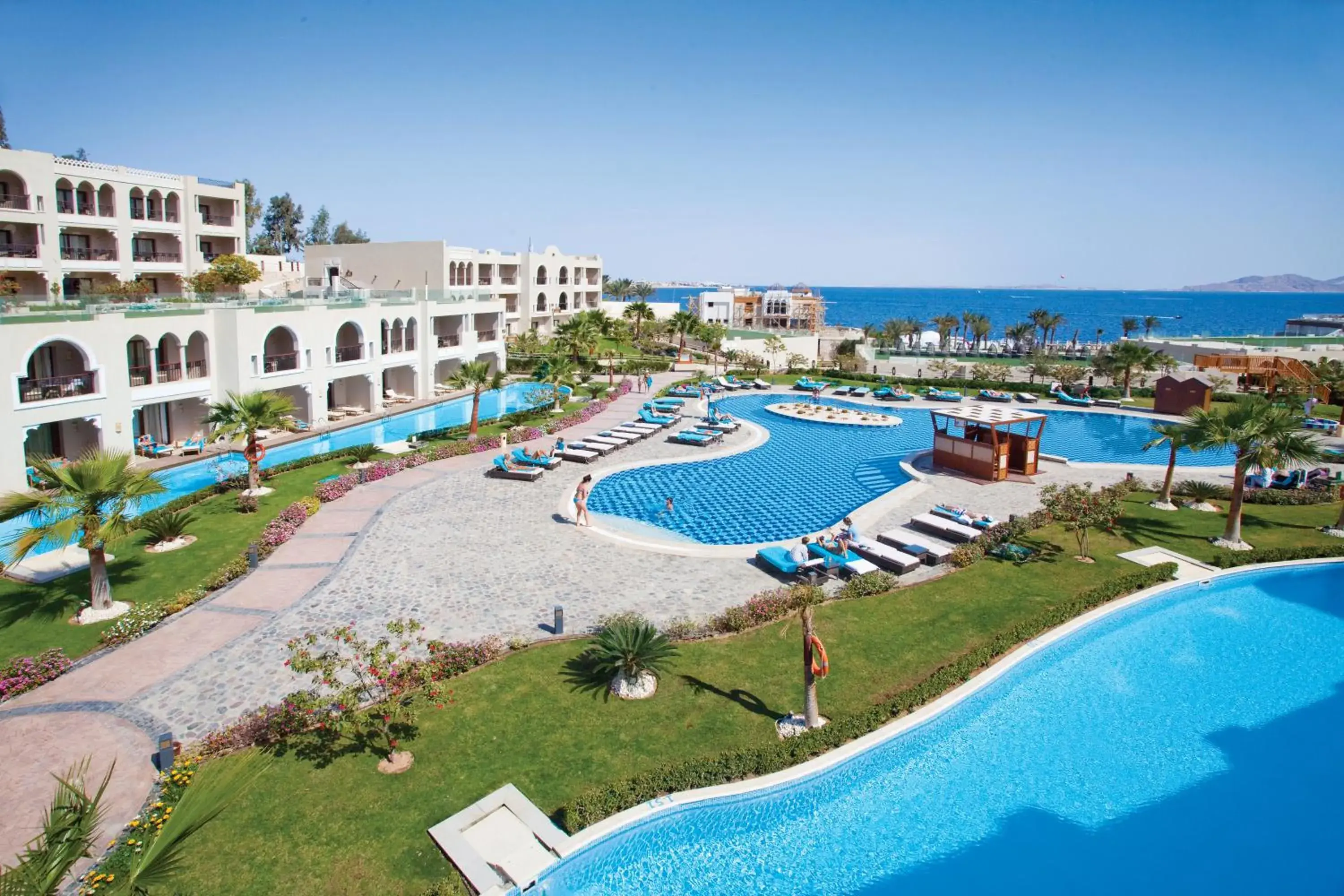 Swimming pool, Pool View in Sunrise Arabian Beach Resort