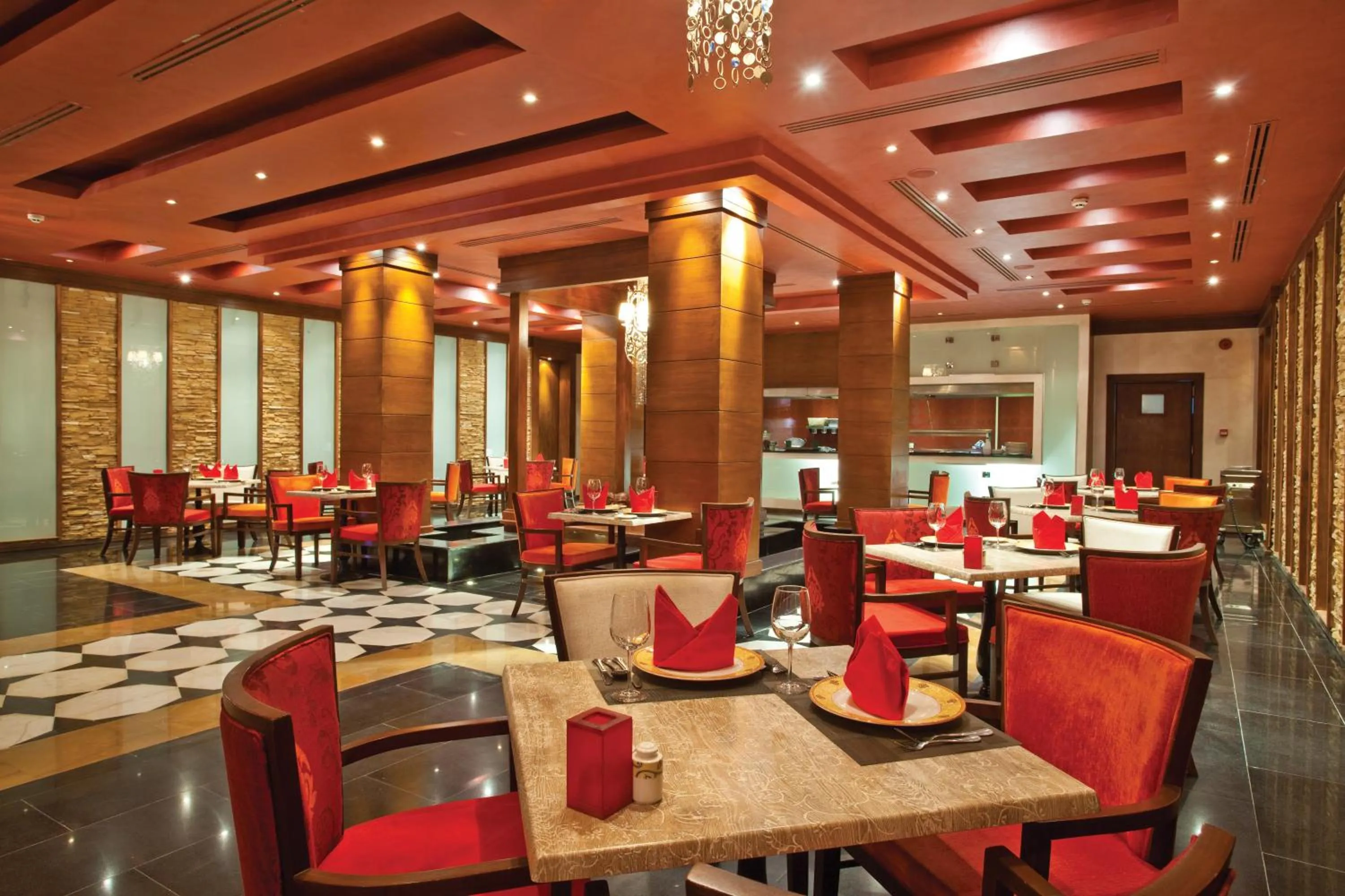 Restaurant/places to eat in Sunrise Arabian Beach Resort