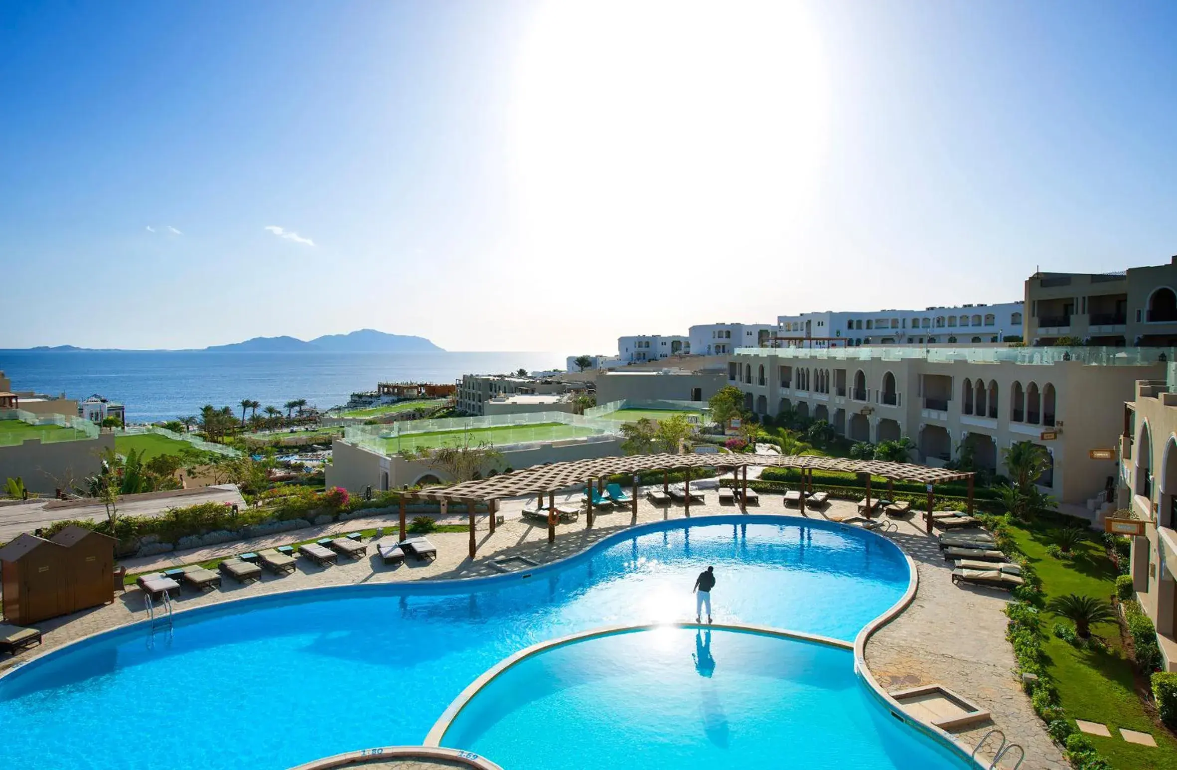 Swimming pool, Pool View in Sunrise Arabian Beach Resort