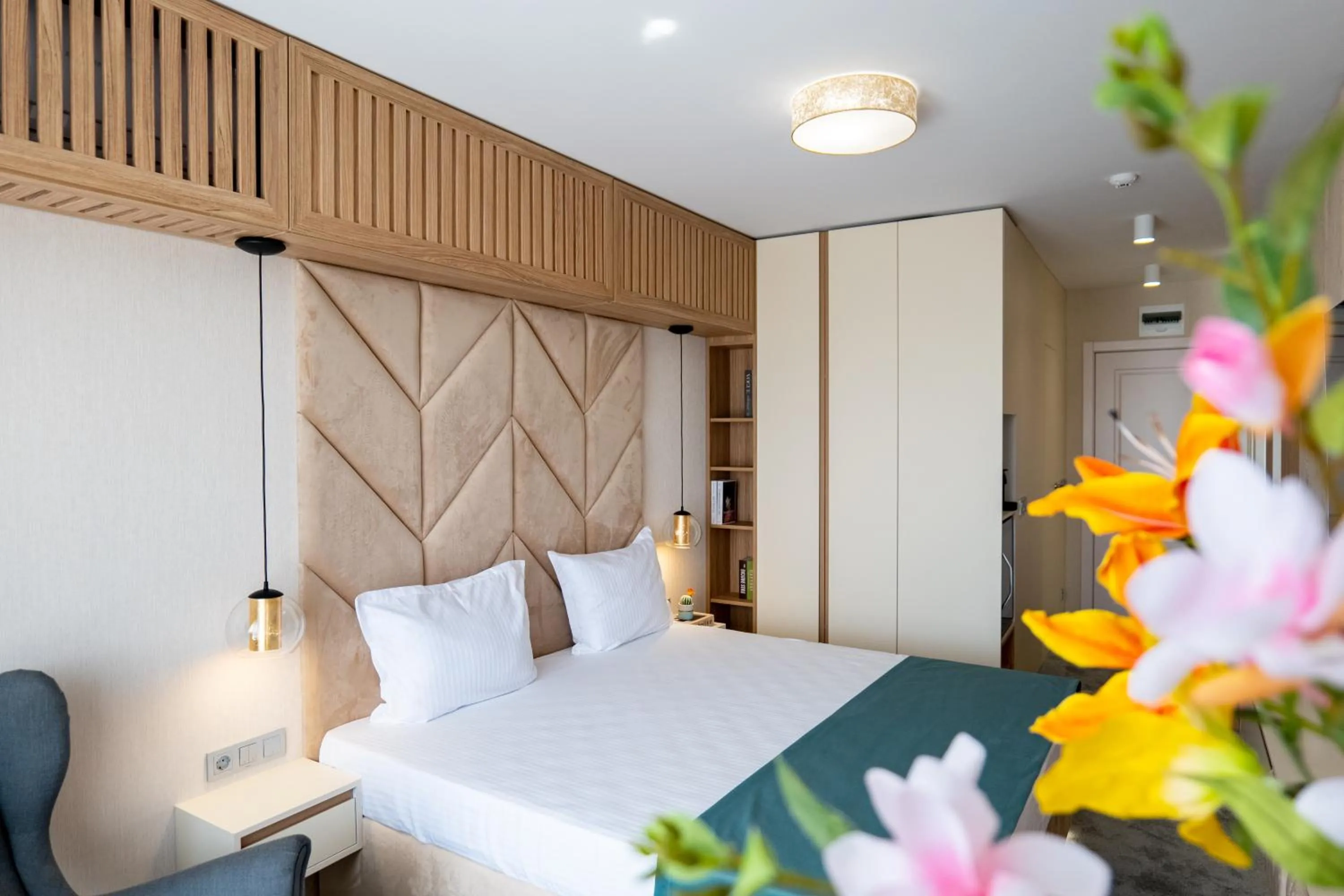 Bedroom, Bed in Harmony Suites Grand Resort