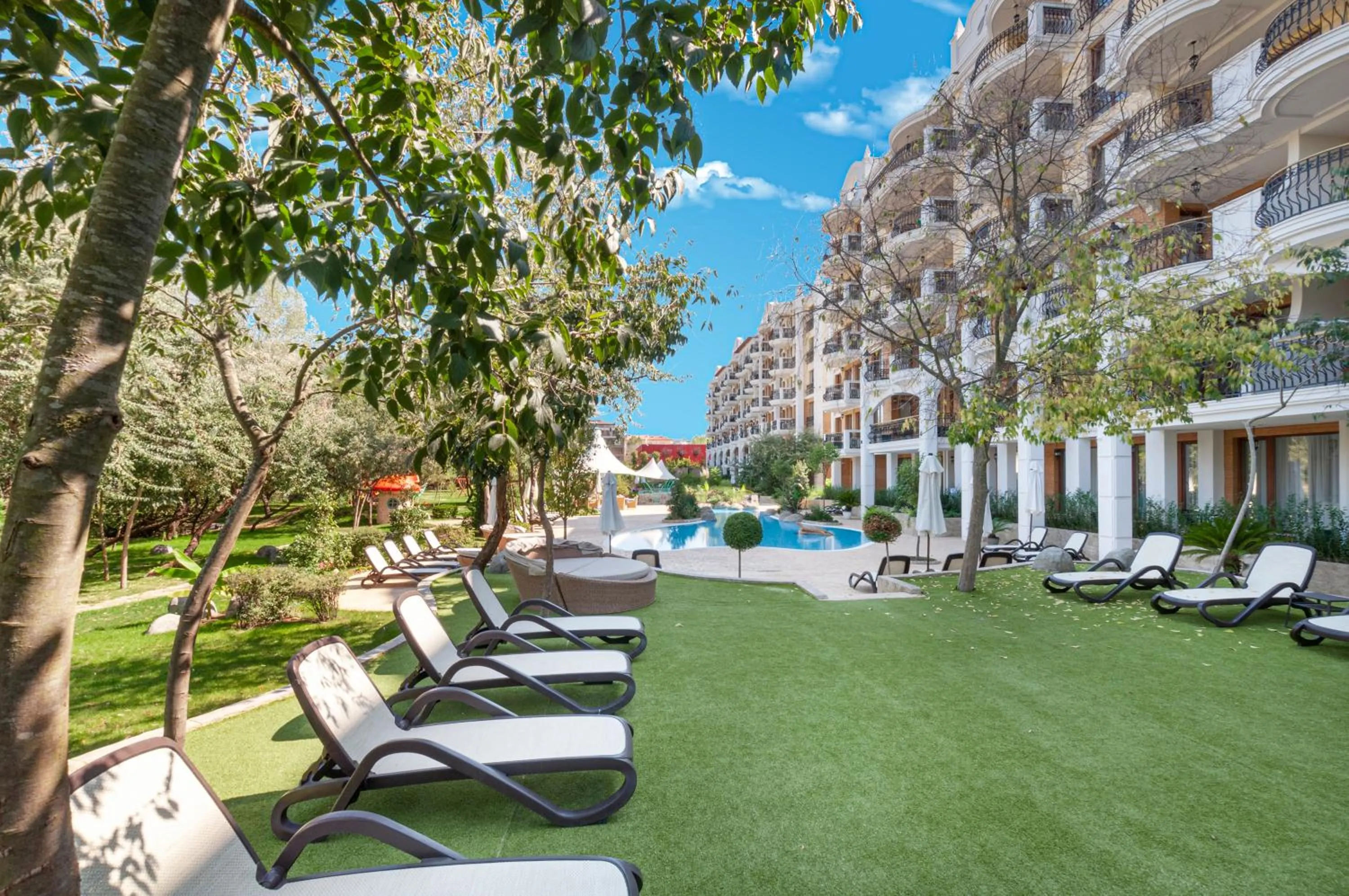 Patio in Harmony Suites Grand Resort