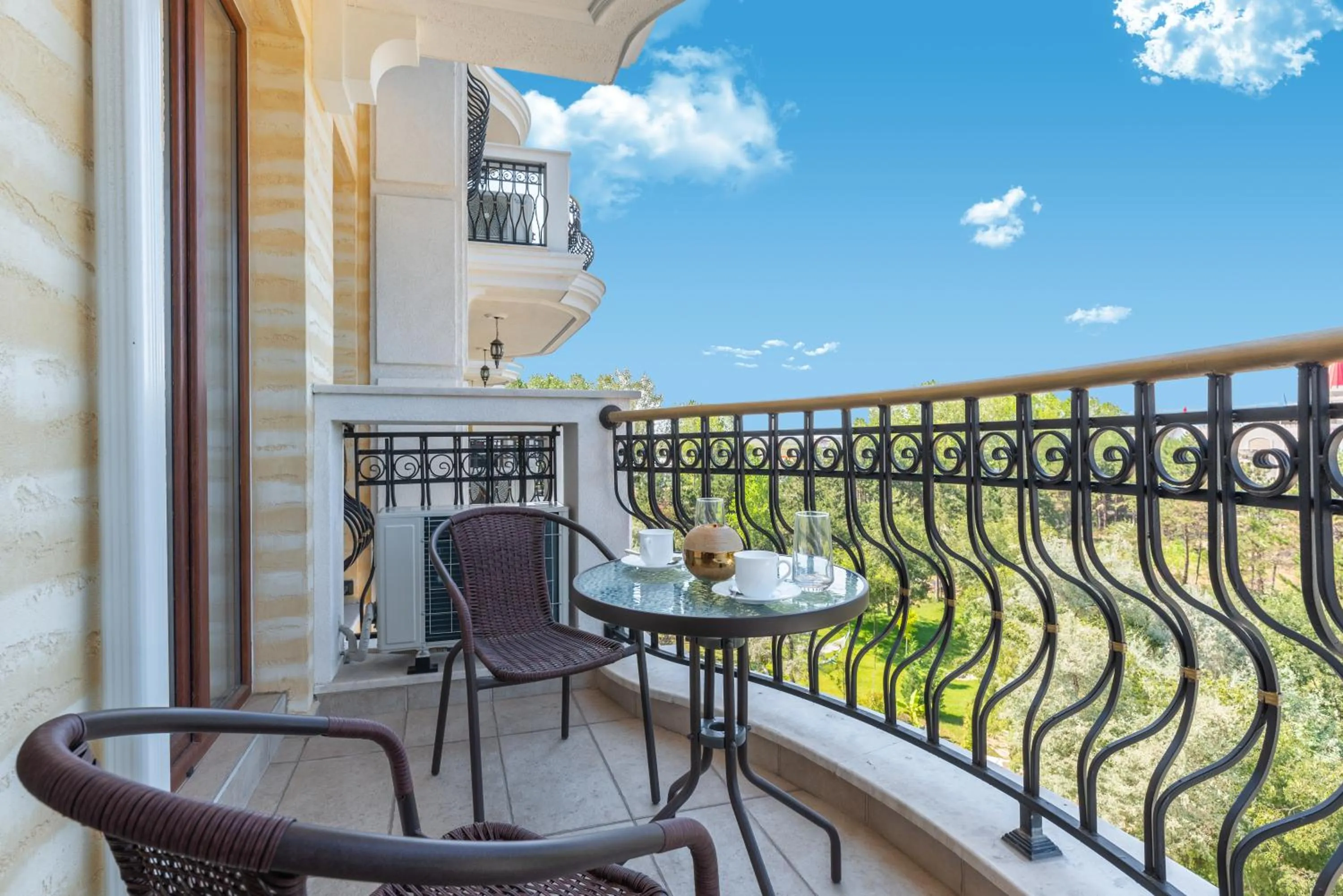 Balcony/Terrace in Harmony Suites Grand Resort