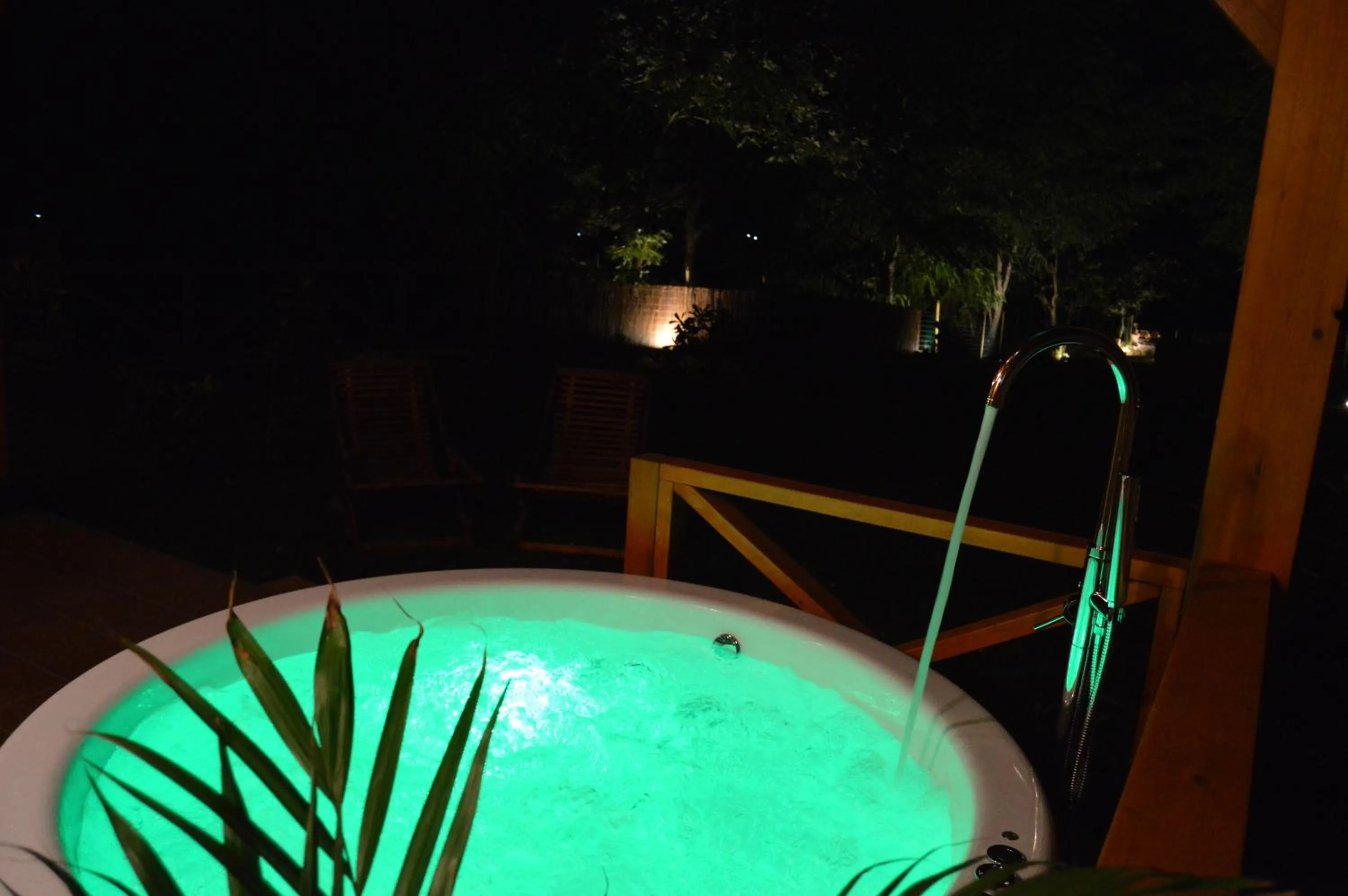 Hot Spring Bath in Cabanas da Ría