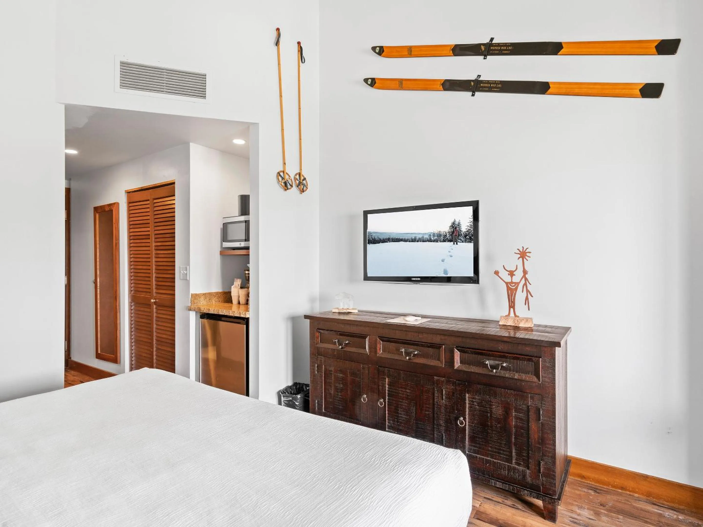 Bed in Sundial Lodge by All Seasons Resort Lodging