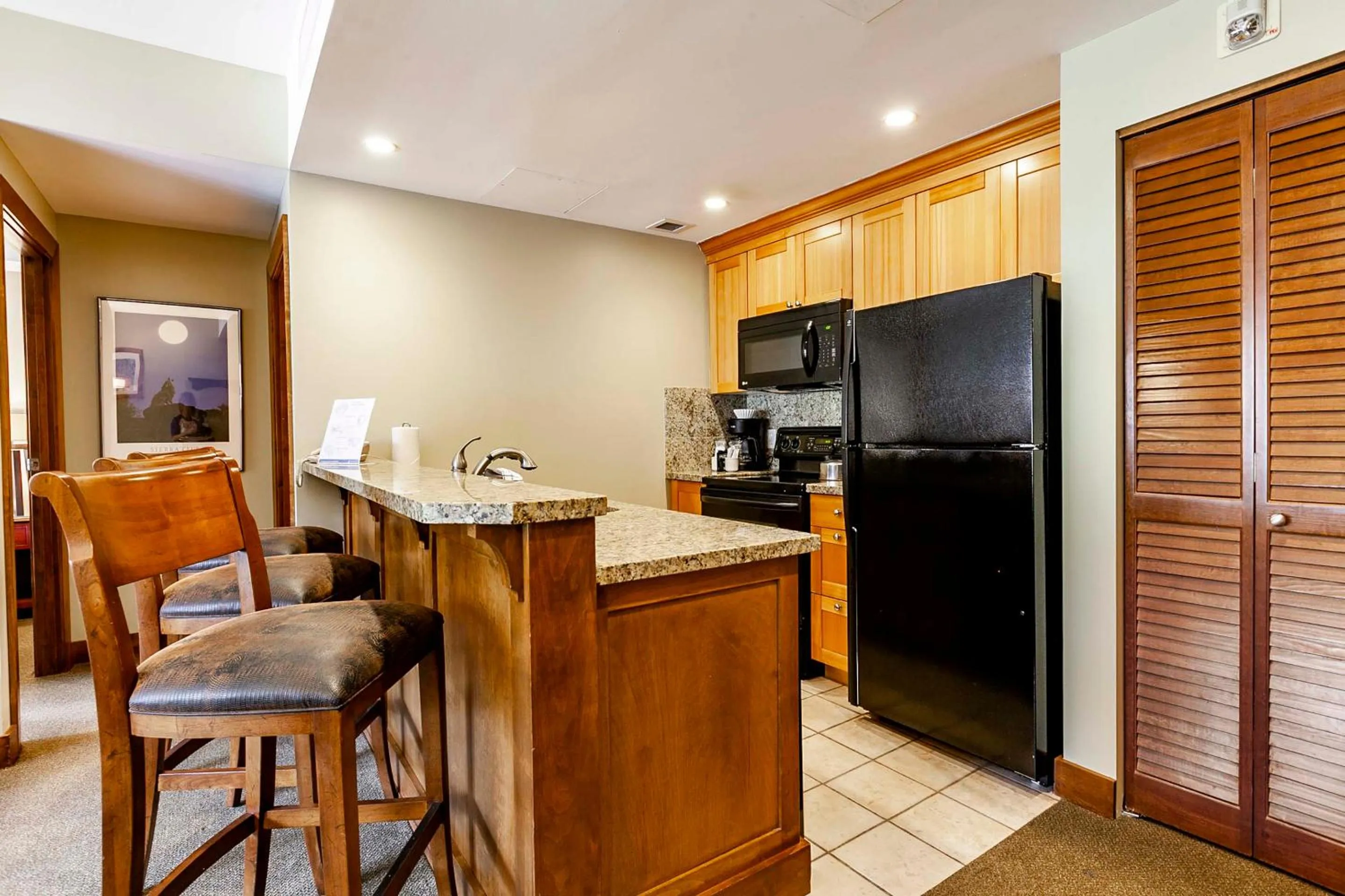 kitchen in Sundial Lodge by All Seasons Resort Lodging