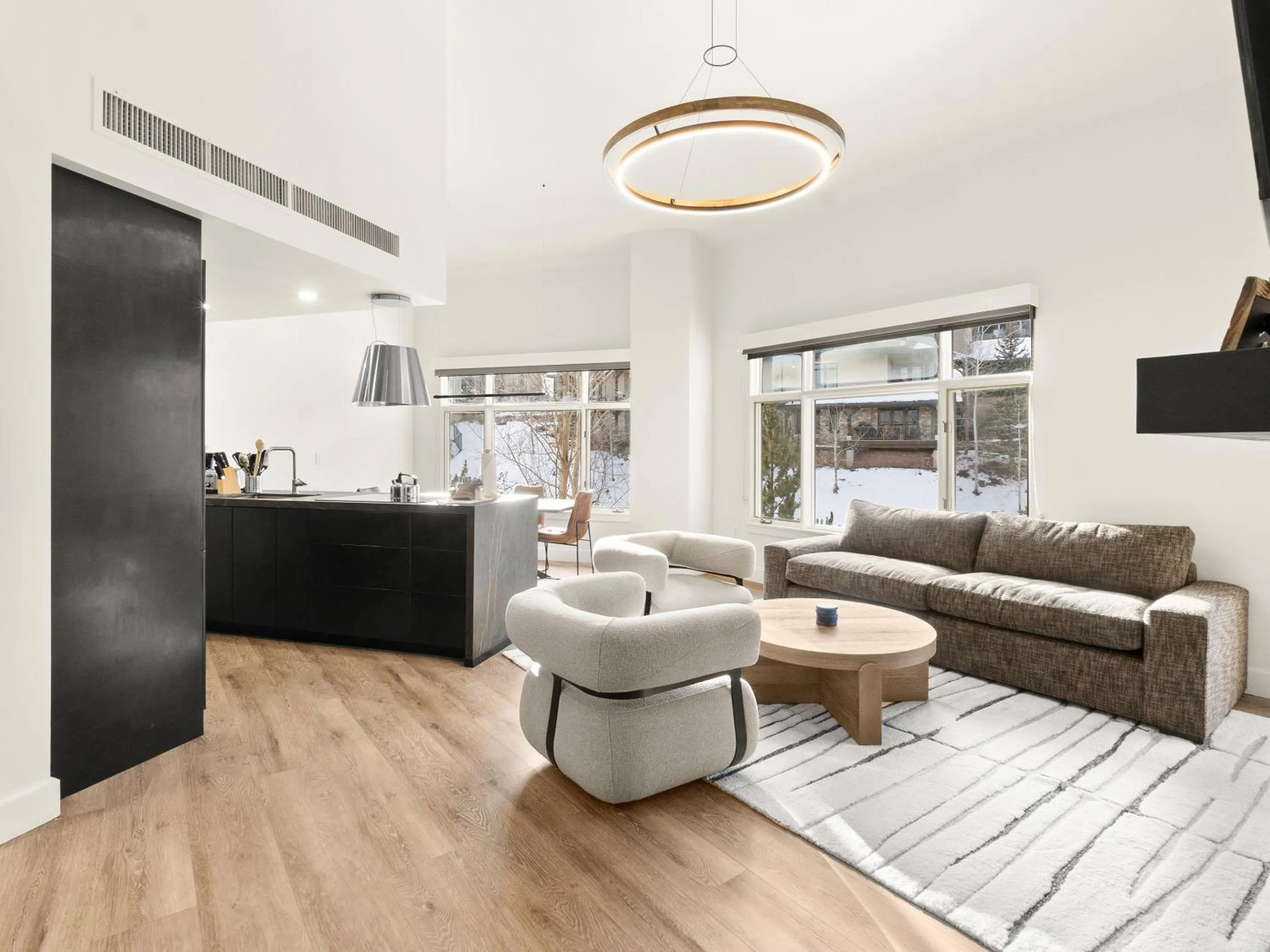 Living room in Sundial Lodge by All Seasons Resort Lodging