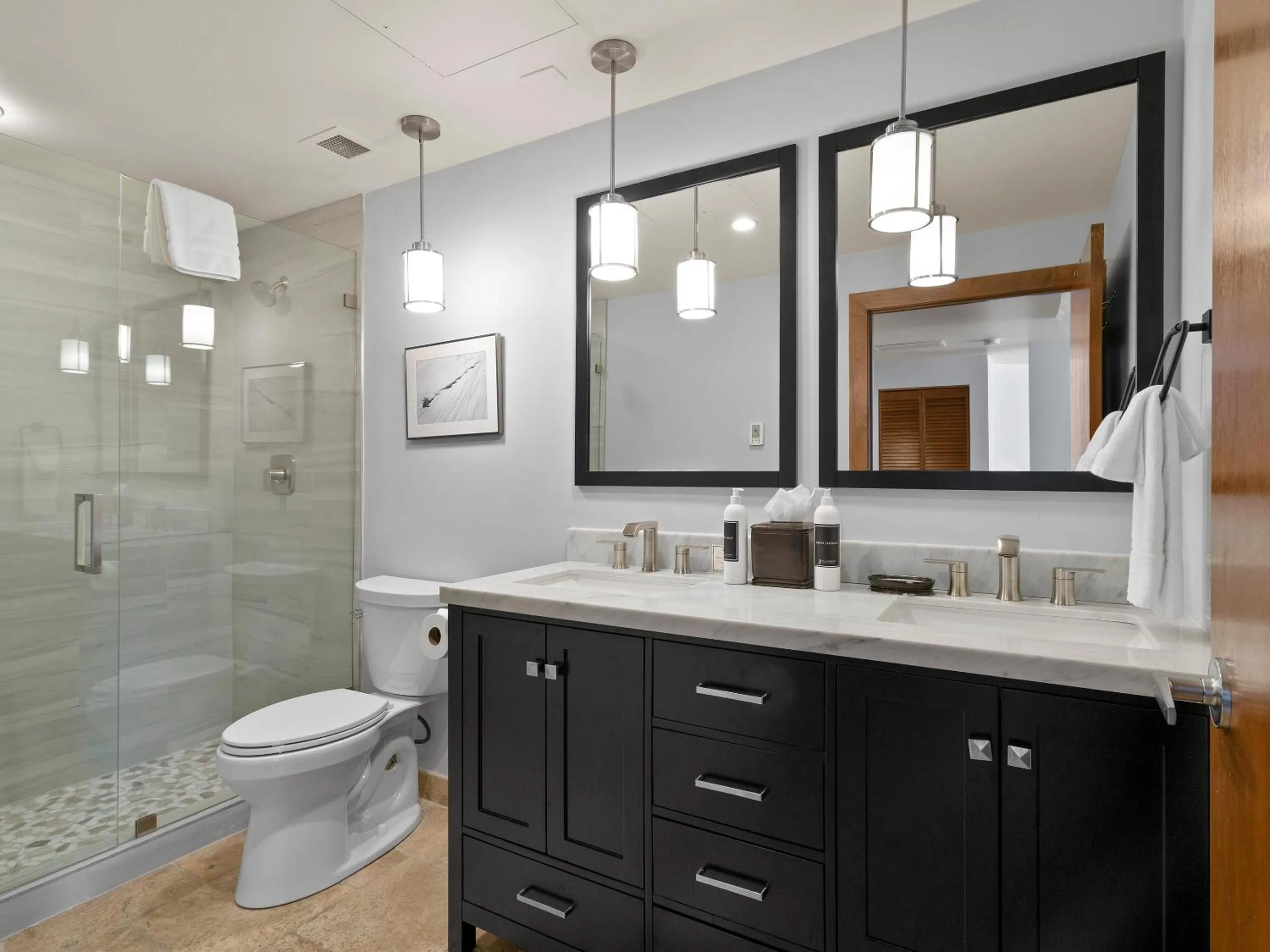 Shower in Sundial Lodge by All Seasons Resort Lodging