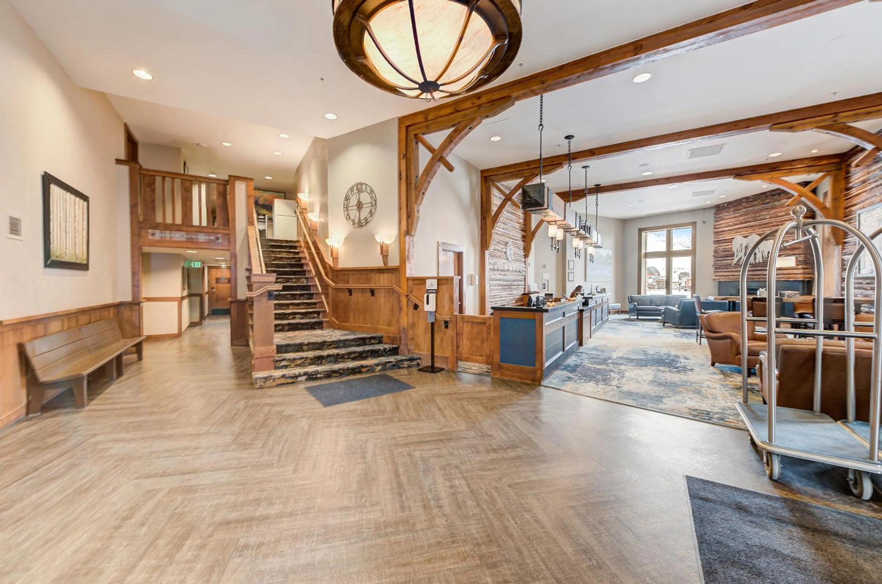 Lobby or reception in Sundial Lodge by All Seasons Resort Lodging