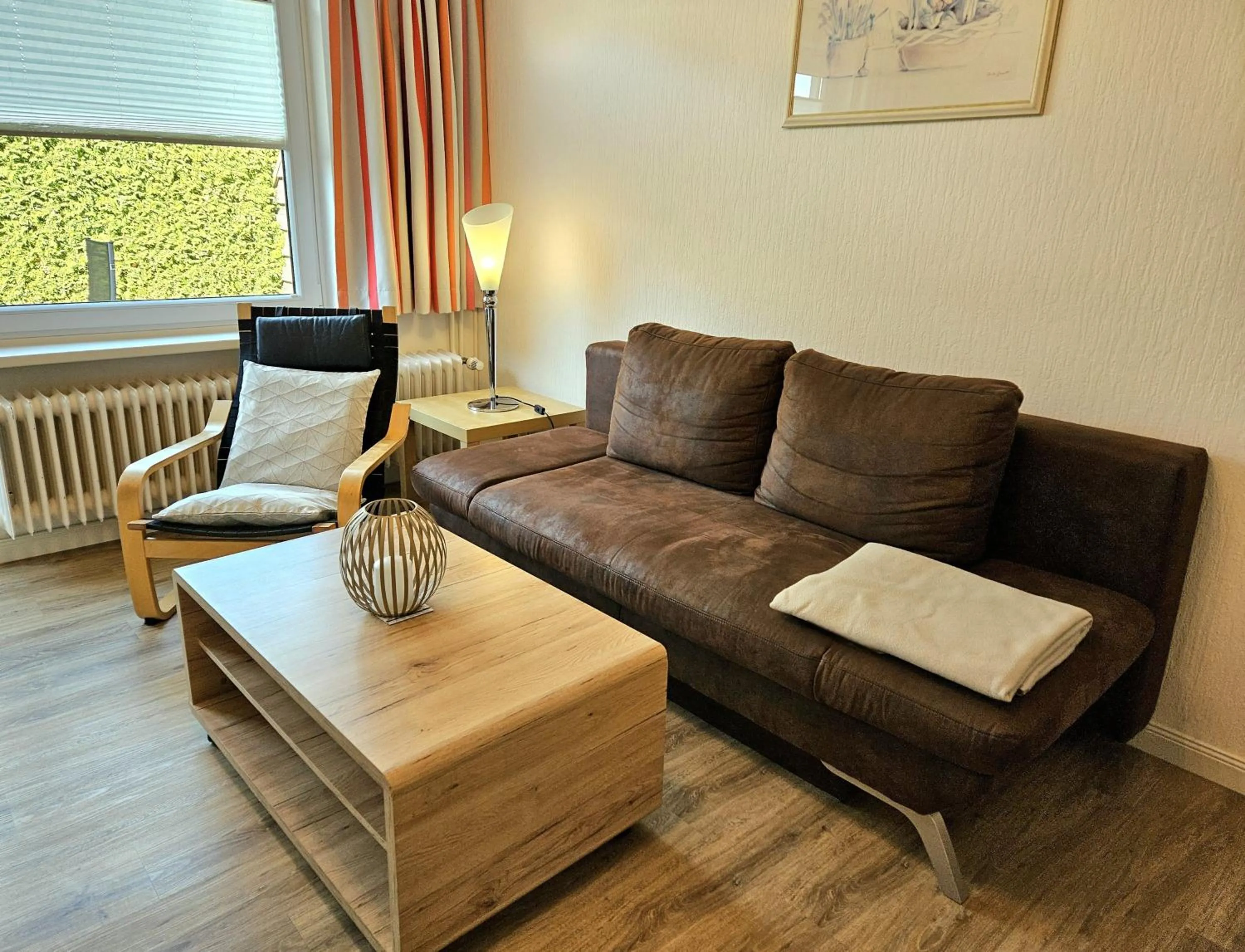 "Wohnung 1 - G Pape" mit 2 Terrassen, kostenloses WLAN, Longstay Rabatt, Nähe Dünenpark