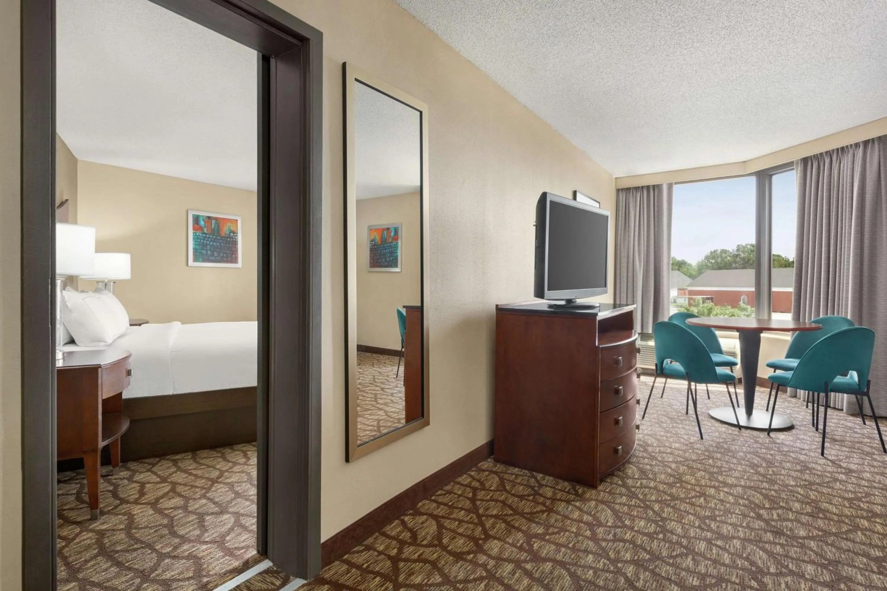 Bedroom, Bed in DoubleTree by Hilton Jackson