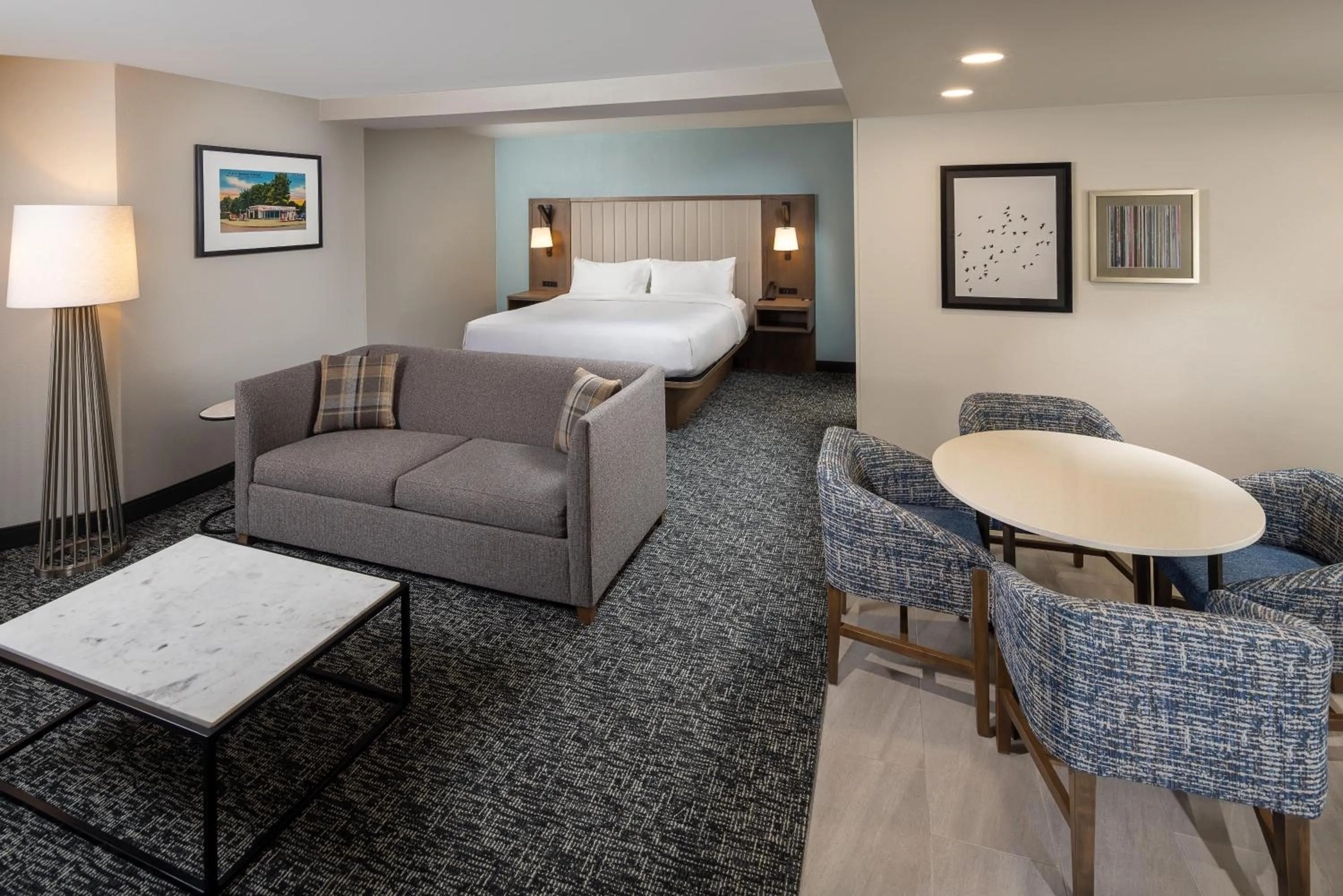 Bed in DoubleTree by Hilton Jackson