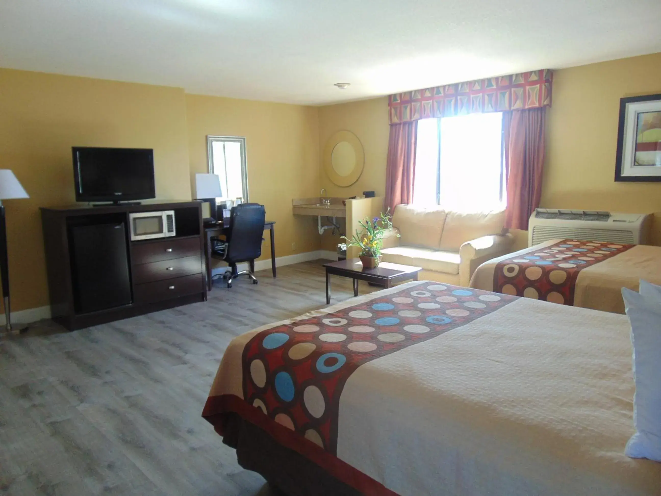 Bed in Super 8 by Wyndham Payson Bed in Super 8 by Wyndham Payson