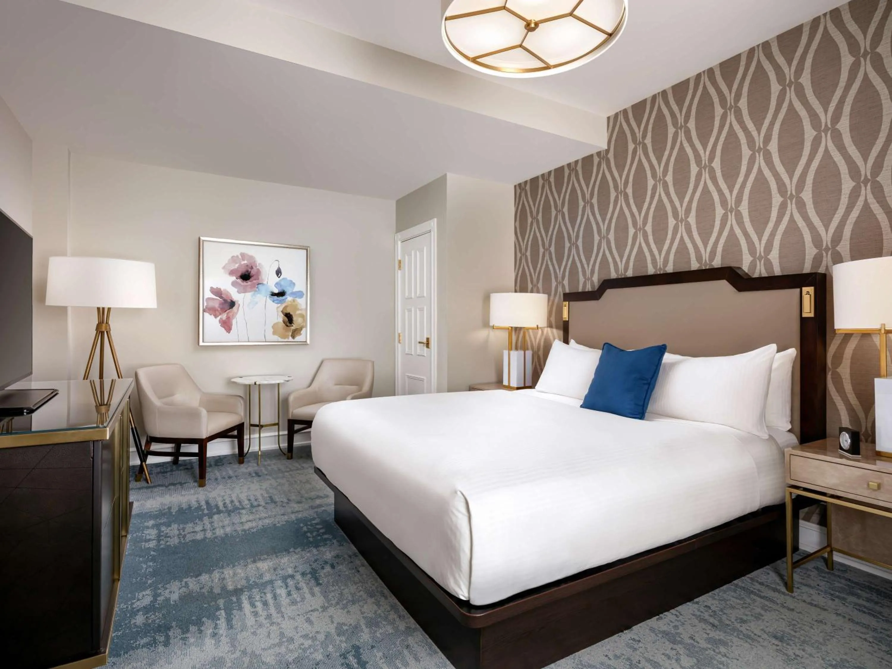 Executive Suite with Two Queen Beds and City View in Fairmont Empress Hotel