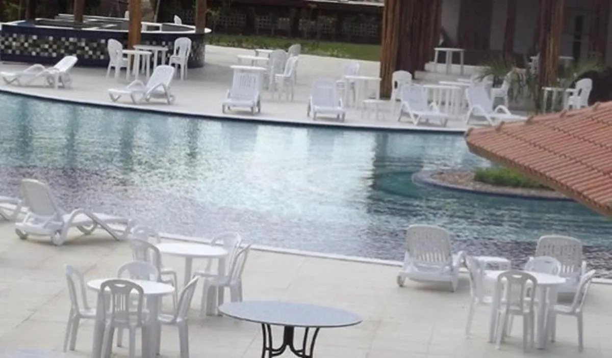 Swimming pool in Hotel Canarius de Gravatá