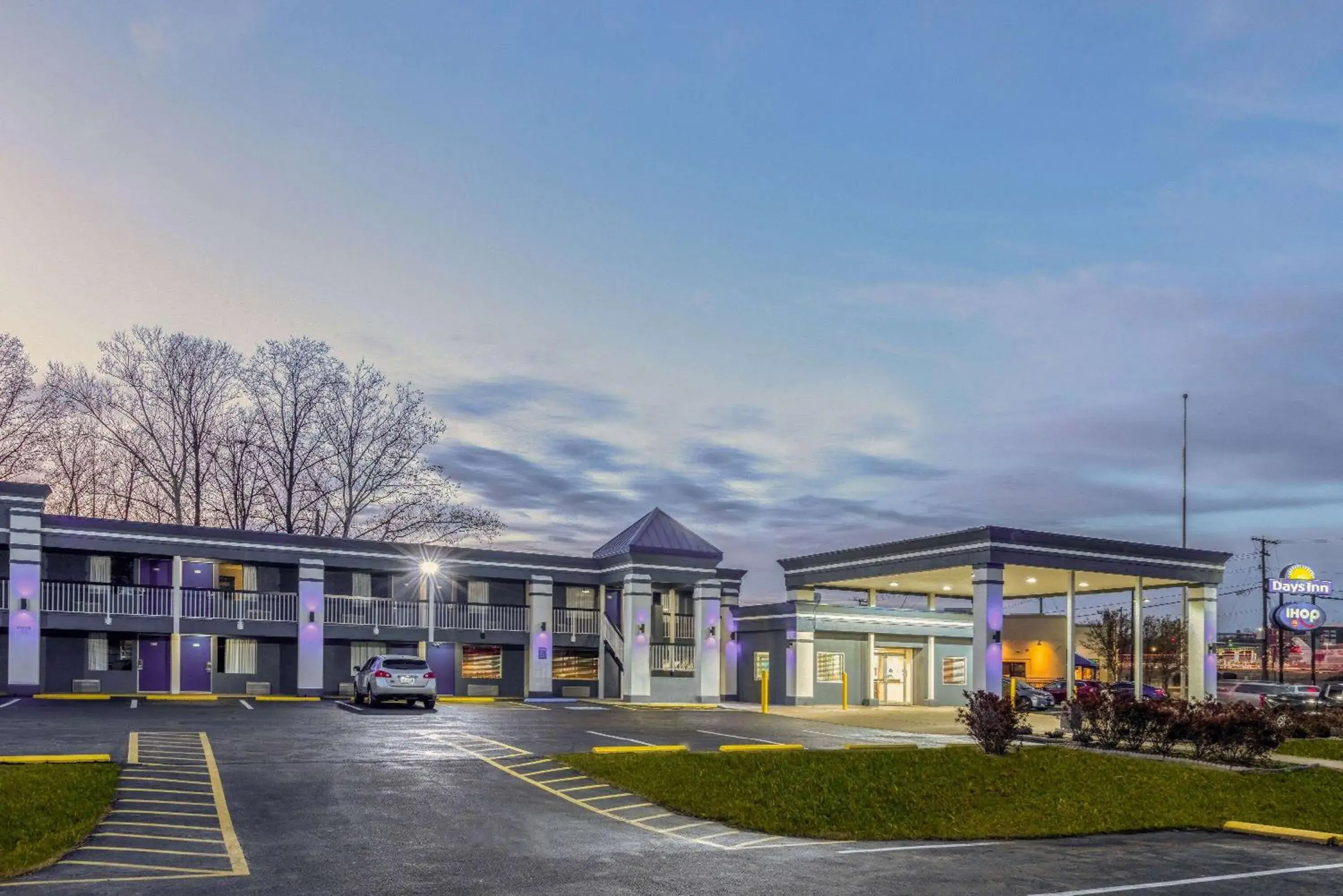 Property building in Days Inn by Wyndham Fredericksburg North Property building in Days Inn by Wyndham Fredericksburg North