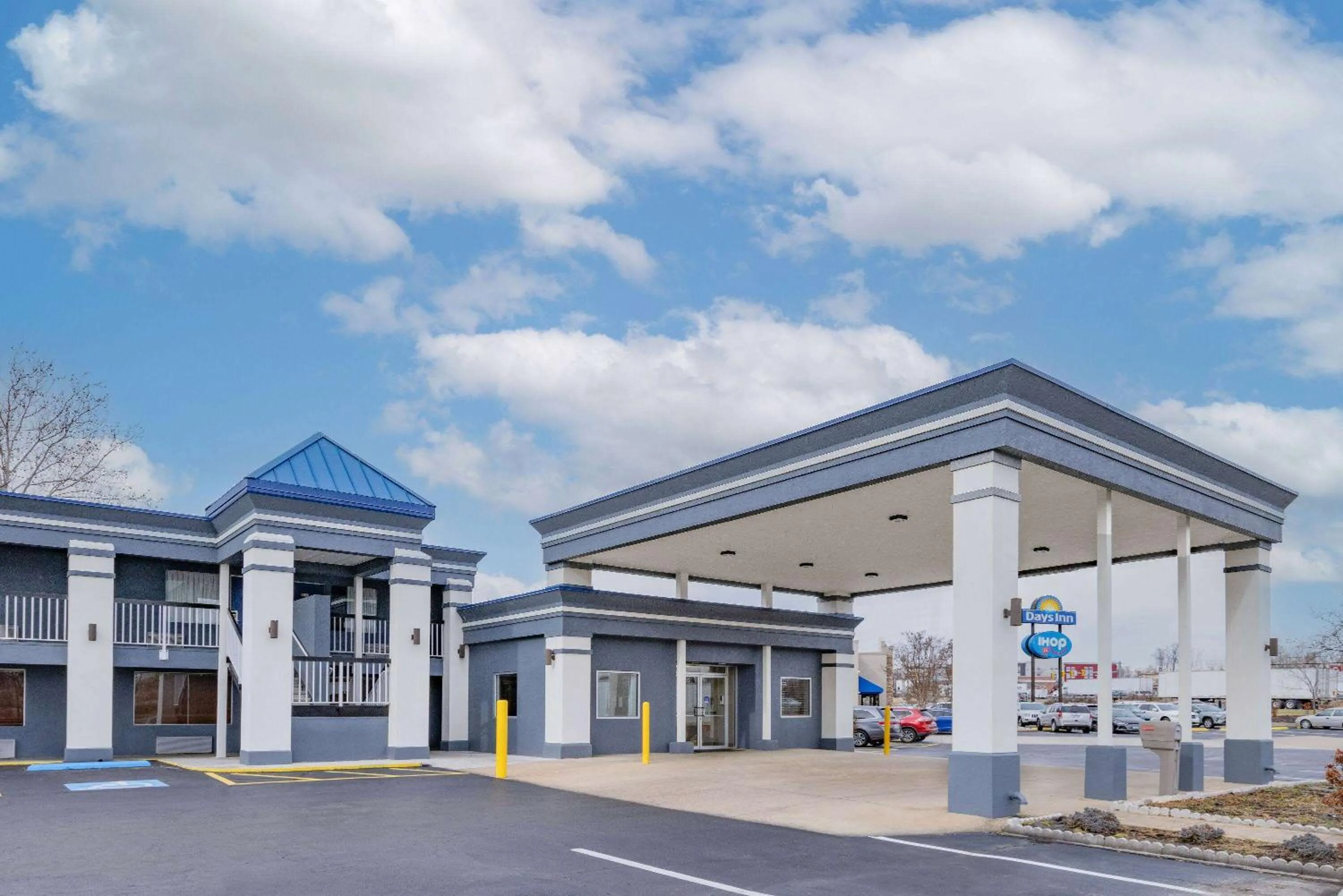 Property building in Days Inn by Wyndham Fredericksburg North