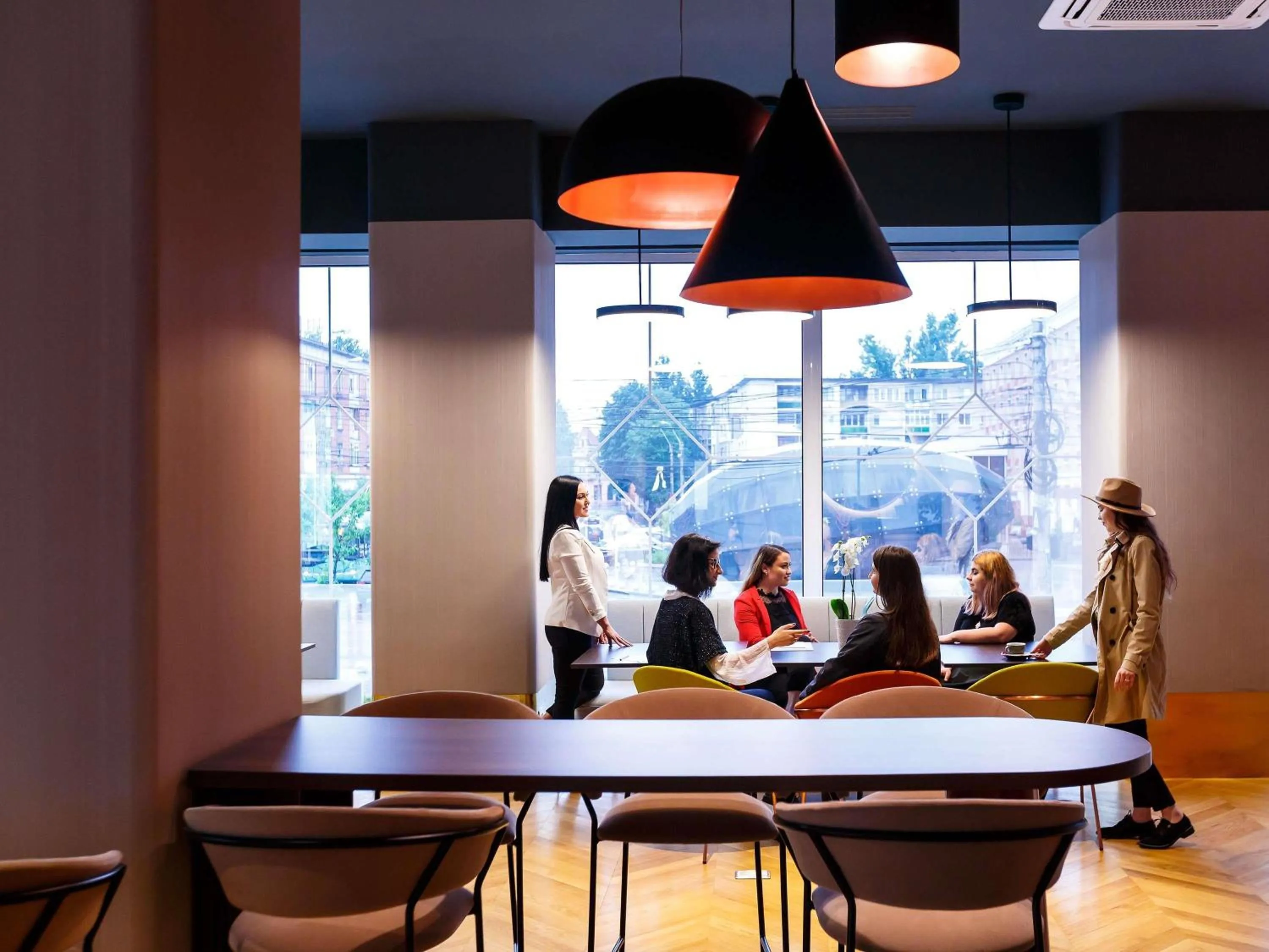 Lounge or bar in Mercure Galati Centrum