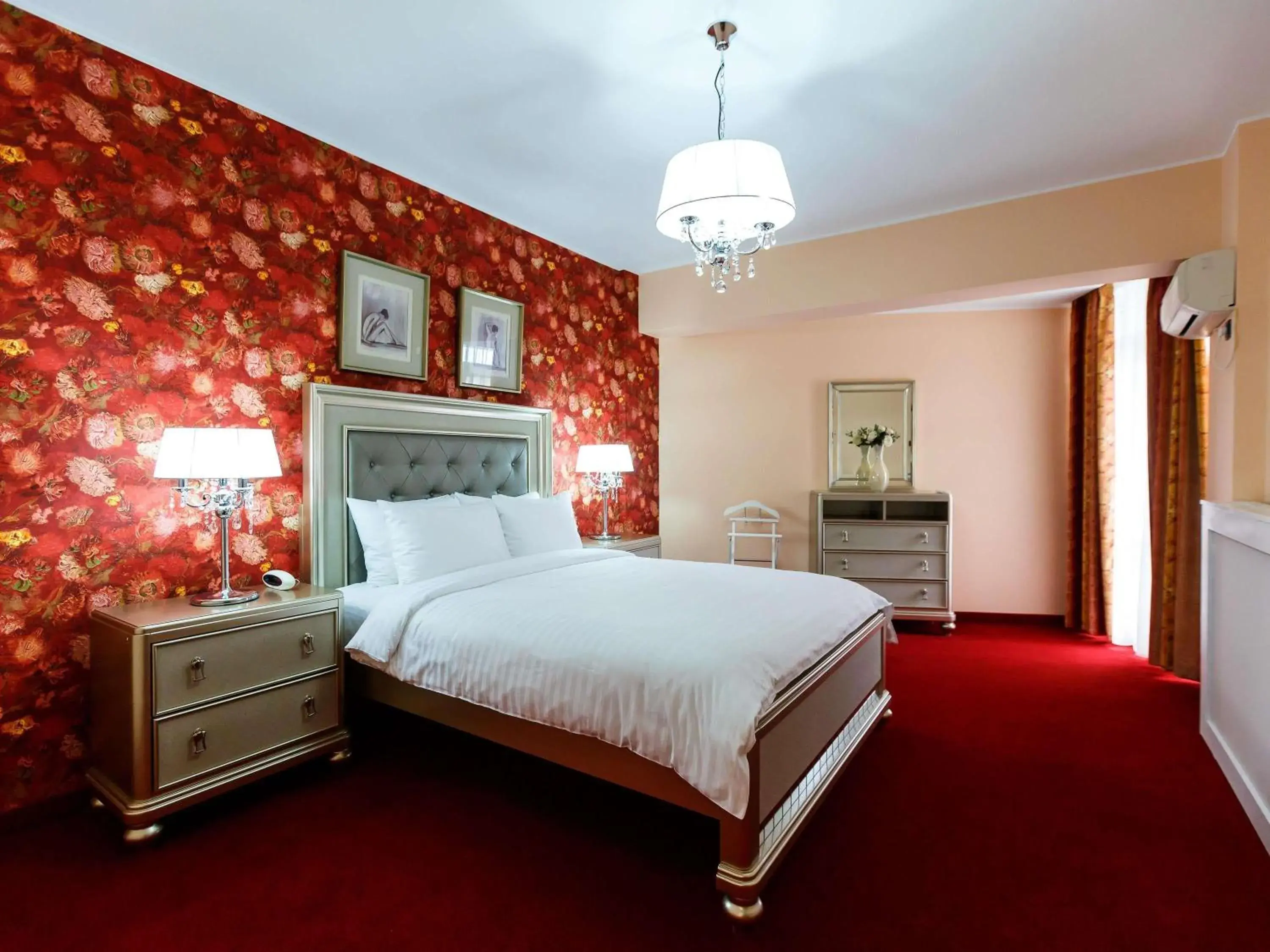 Bedroom, Bed in Mercure Galati Centrum Bedroom, Bed in Mercure Galati Centrum