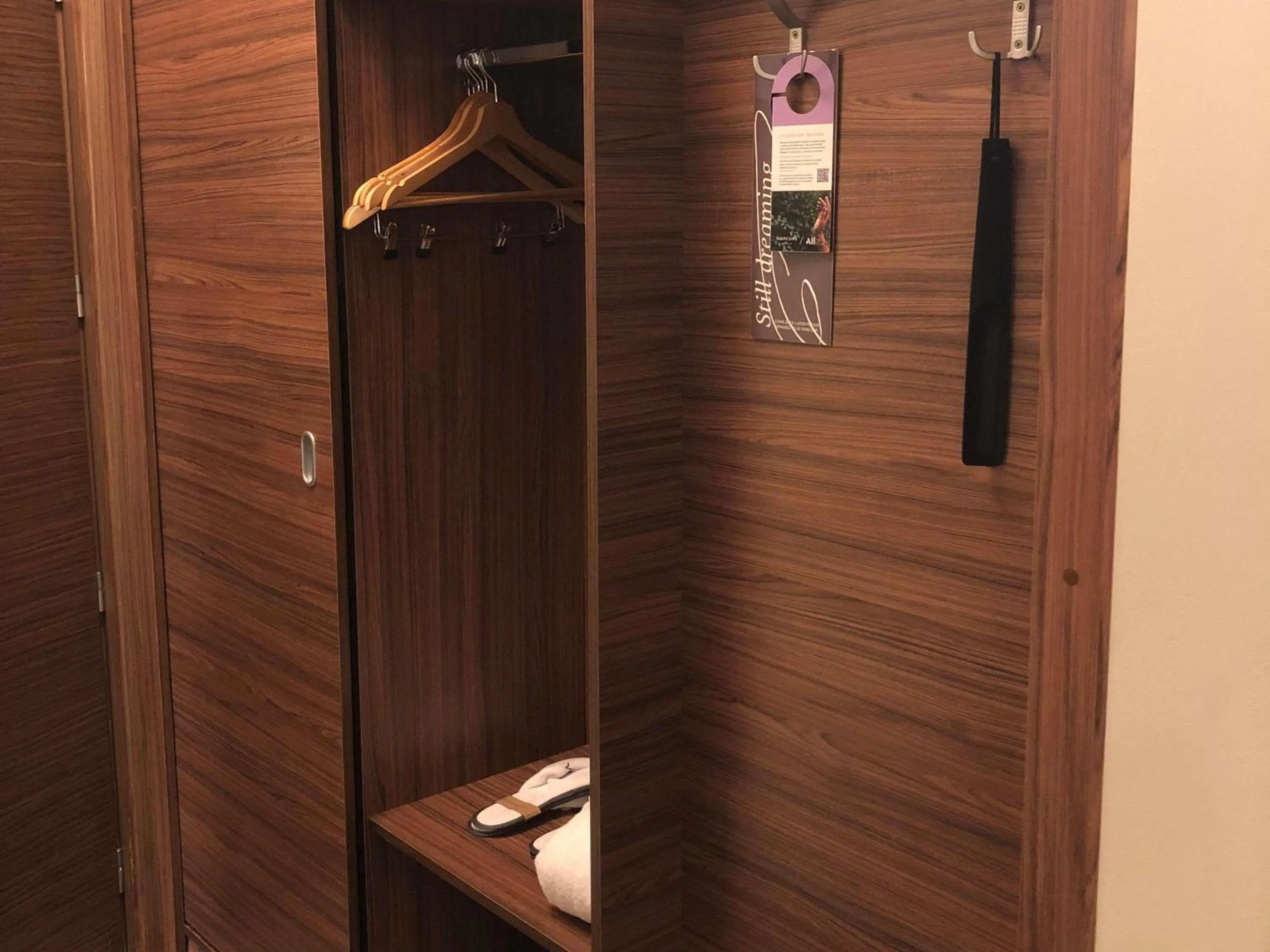 Bedroom in Mercure Galati Centrum