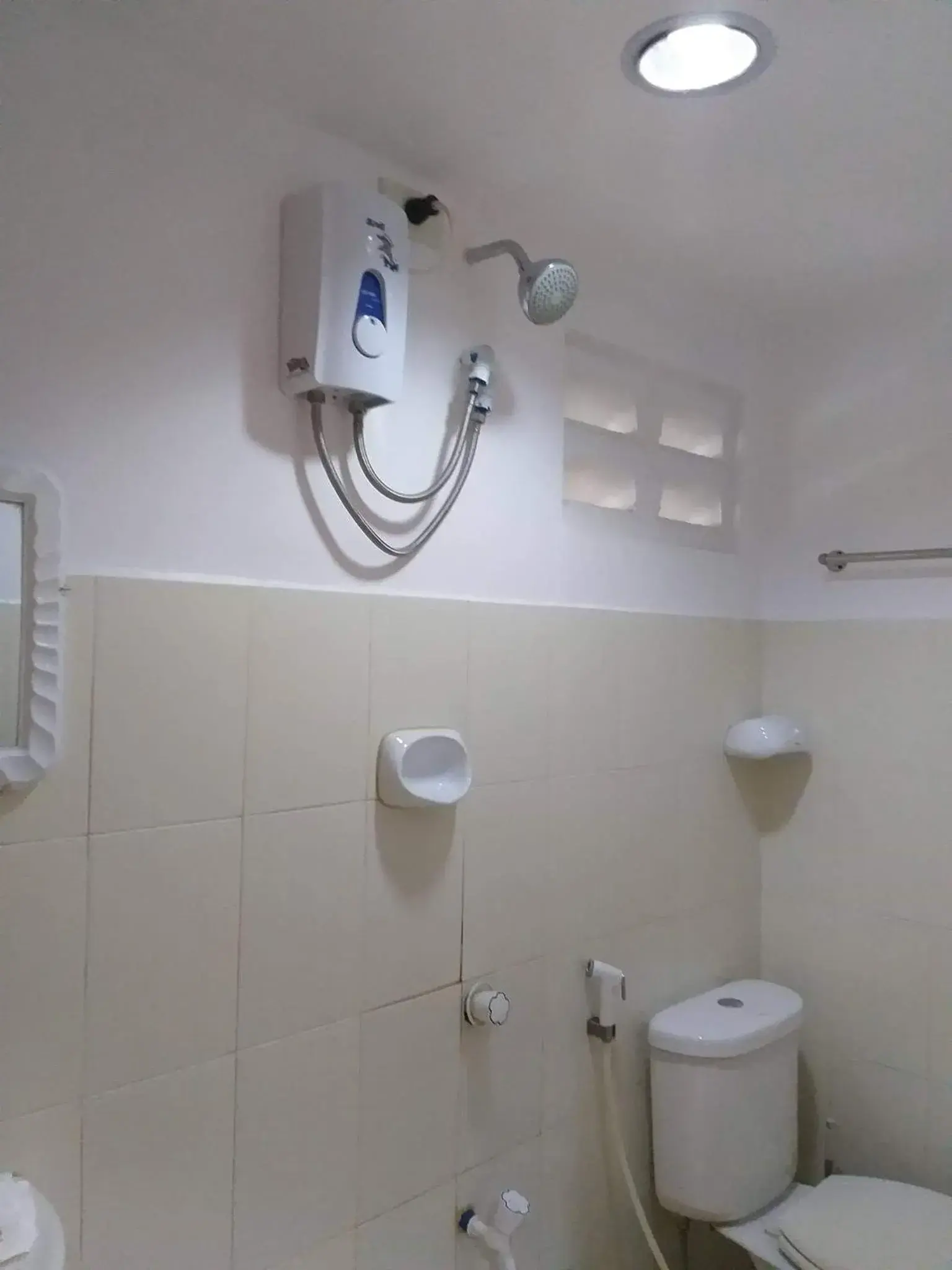 Toilet in Park Vil-la Apartelle Toilet in Park Vil-la Apartelle