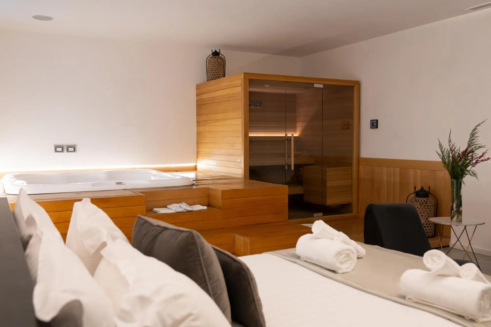 Bed in Secret Garden Resort & Spa