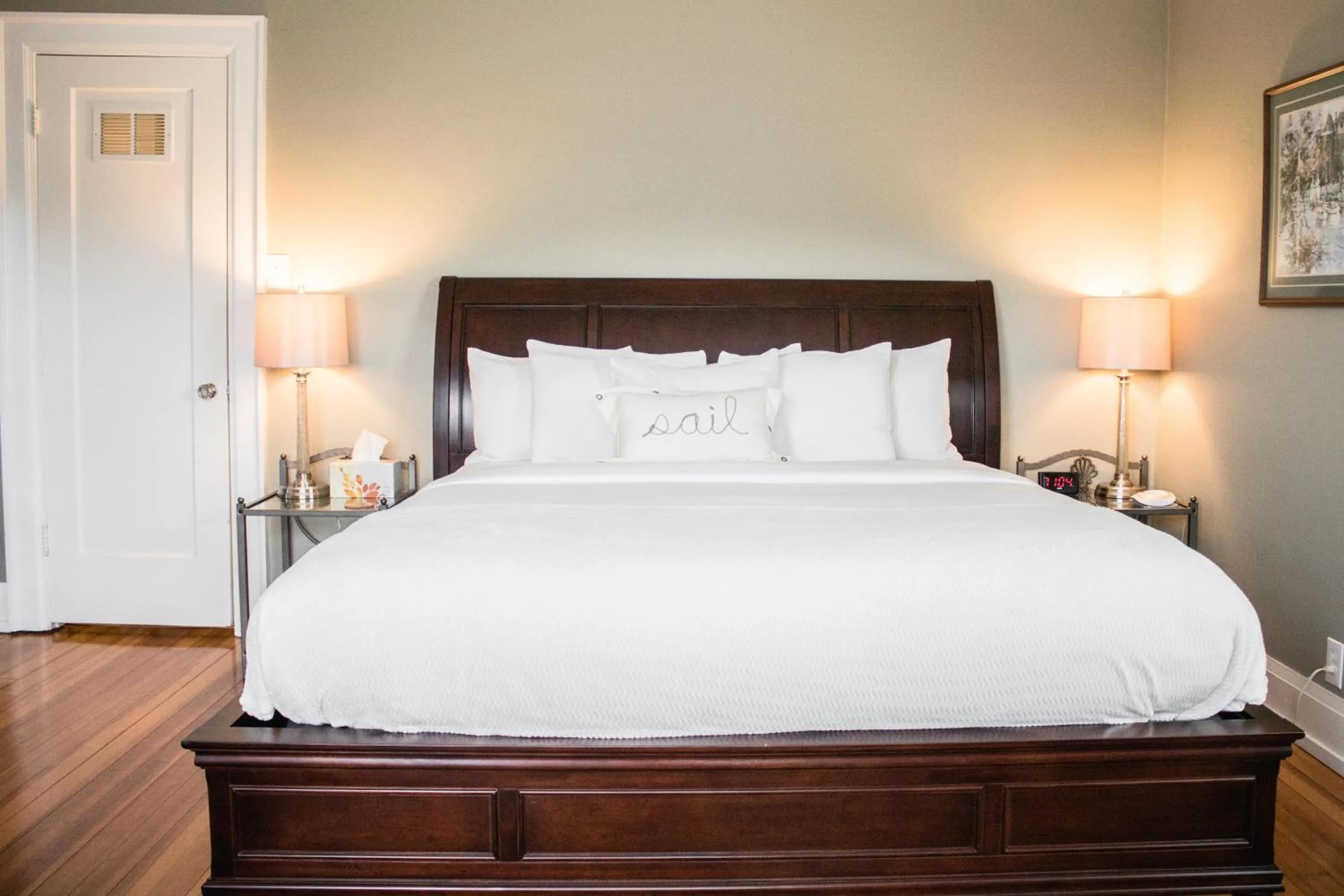 Nantucket Inn - Anacortes